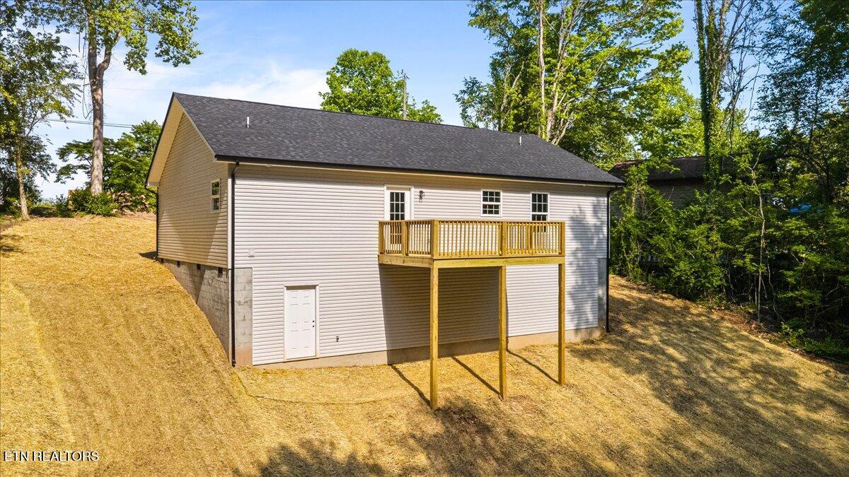 208 Vintage Lane Clinton TN 37716
