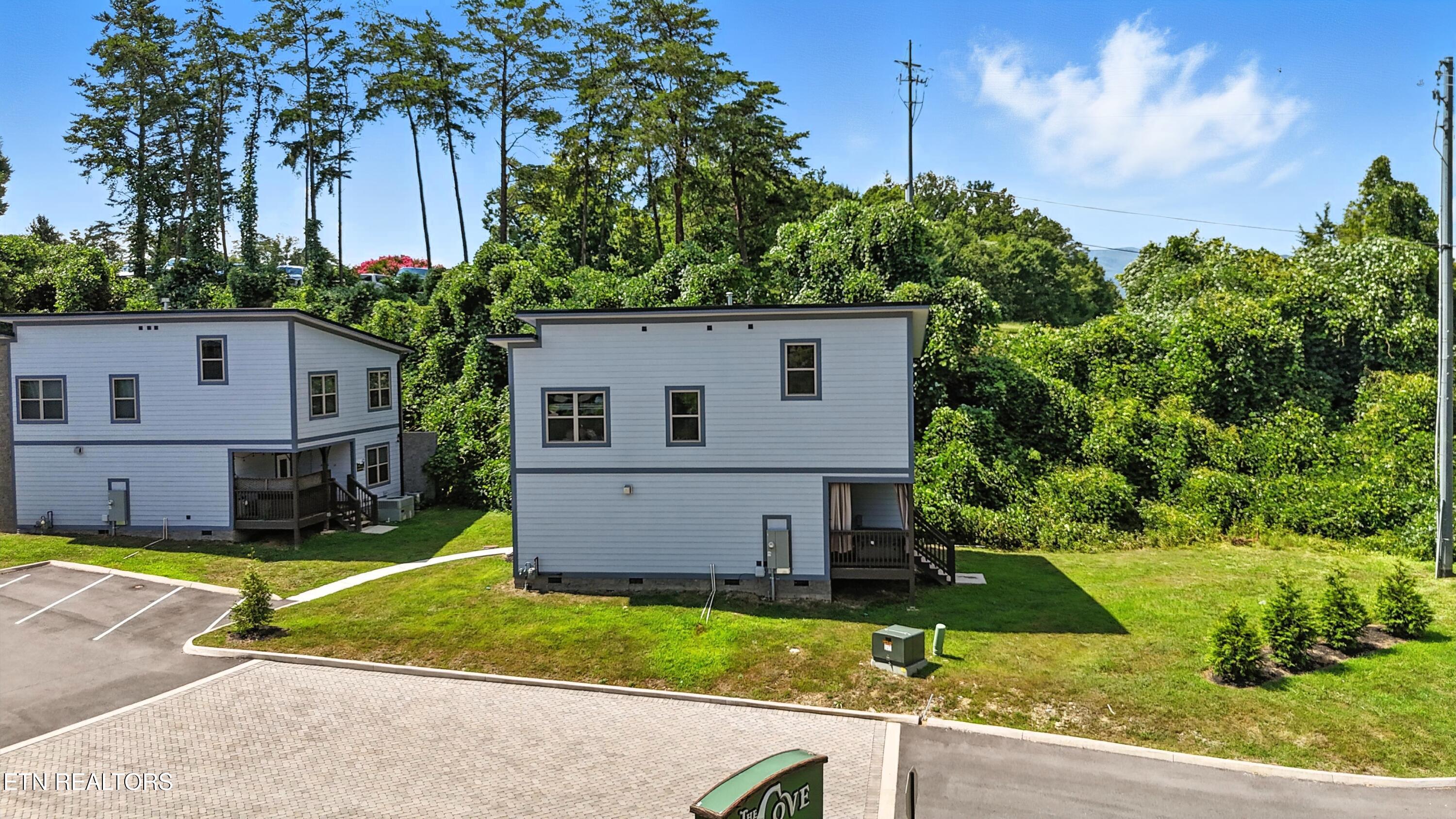 576 Dollywood Lane Pigeon Forge TN 37862