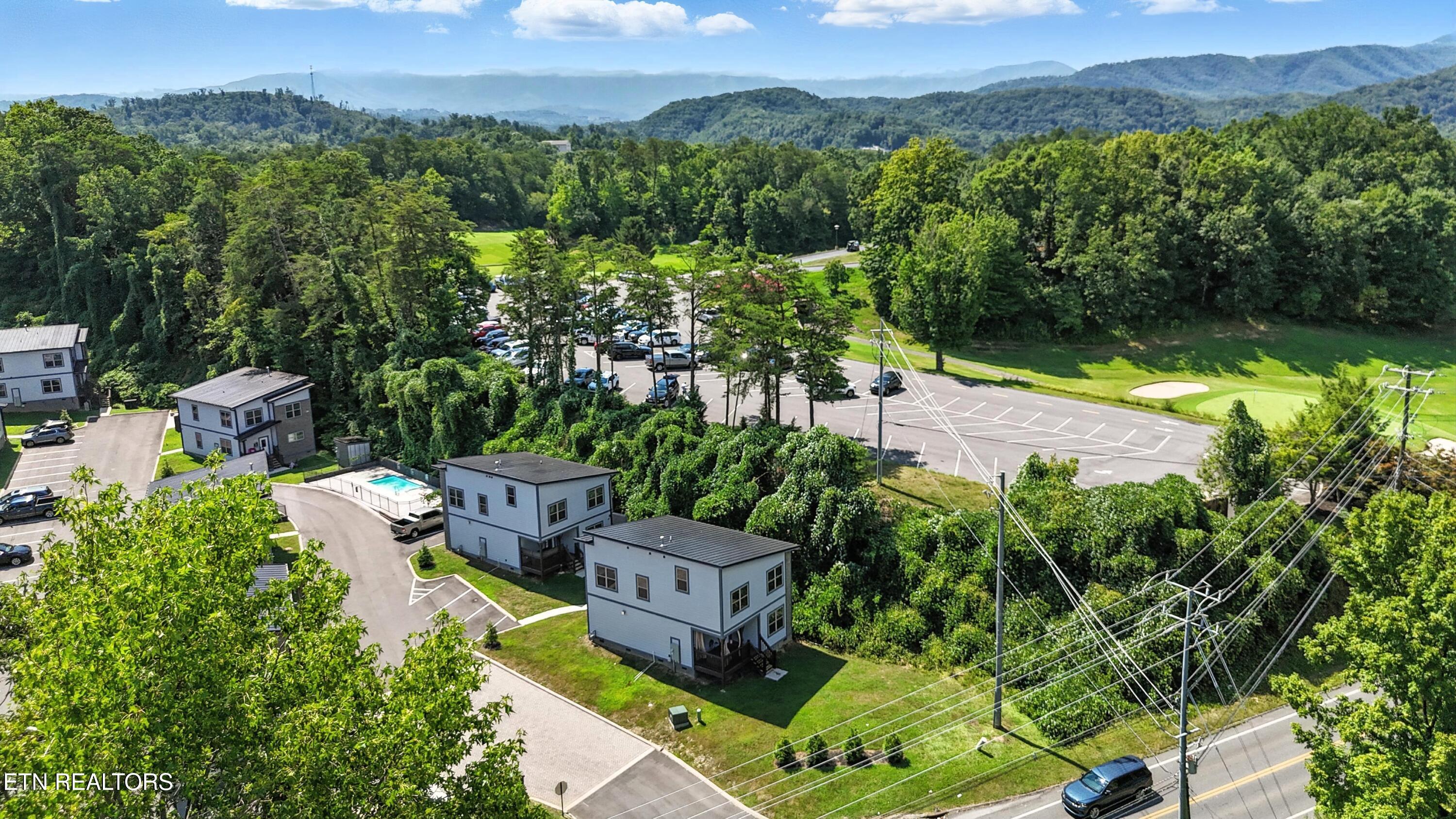 576 Dollywood Lane Pigeon Forge TN 37862