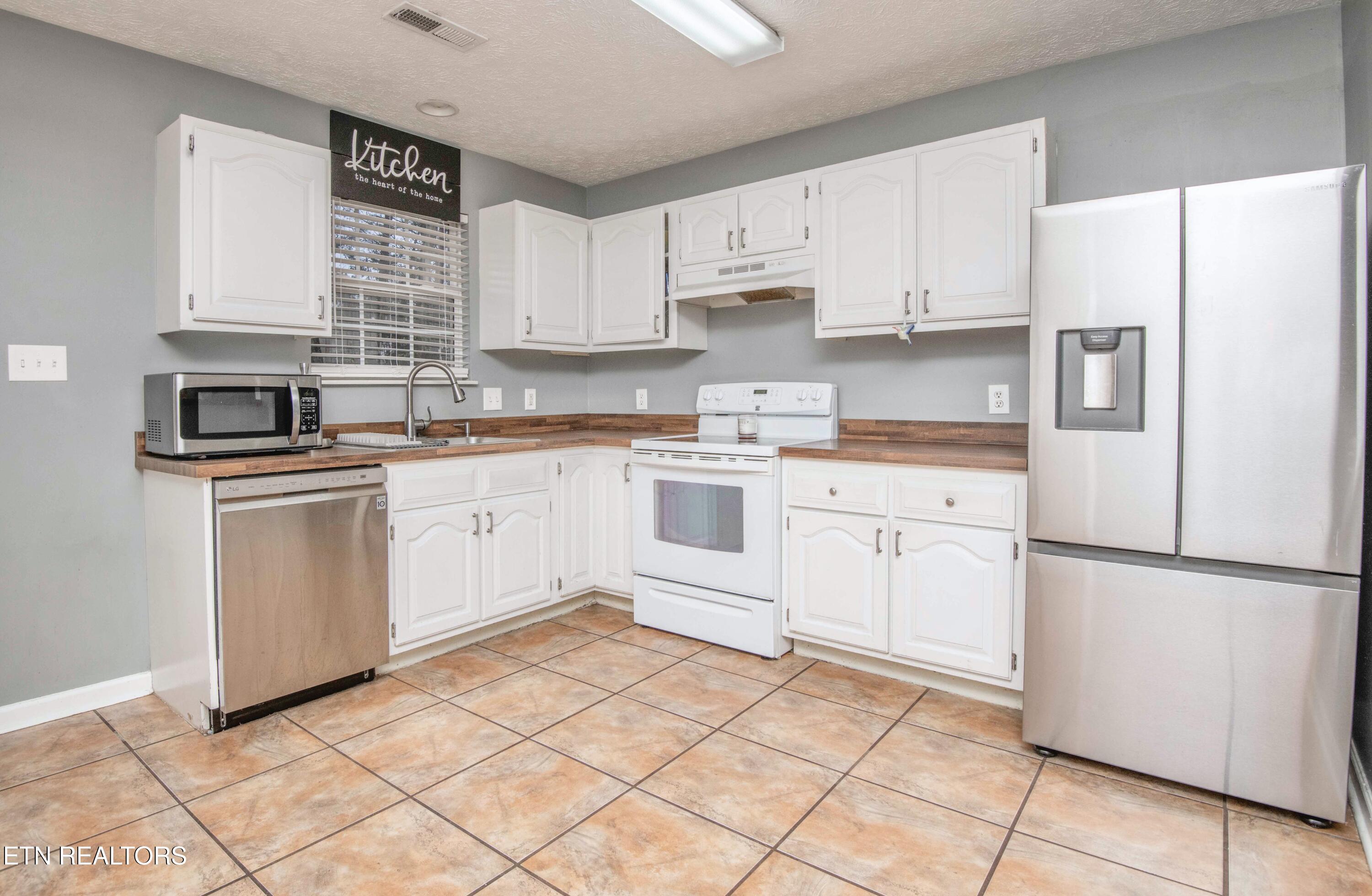6111 Emerald Hills Lane Knoxville TN 37912