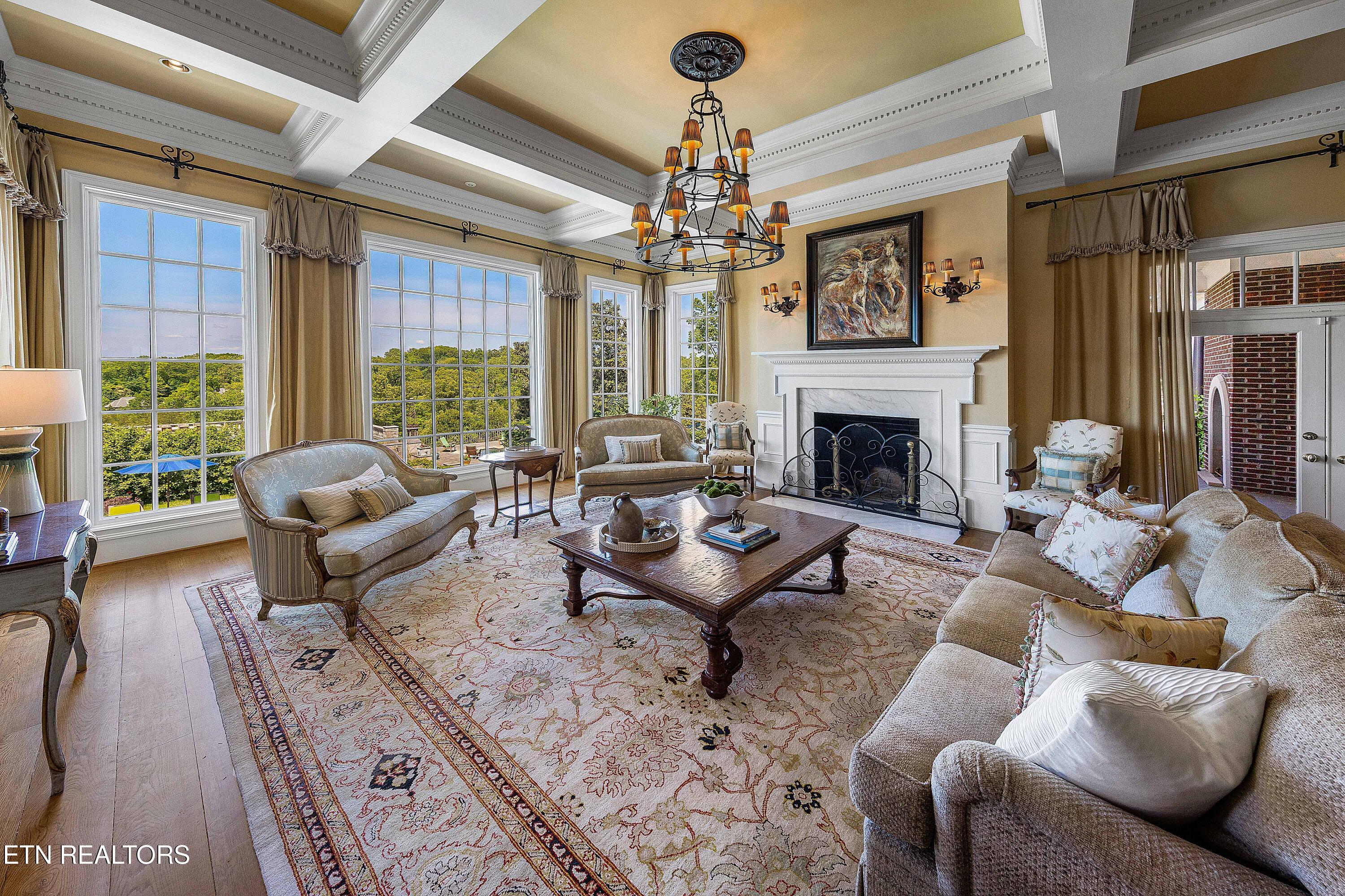 2009 Rudder Lane Knoxville TN 37919