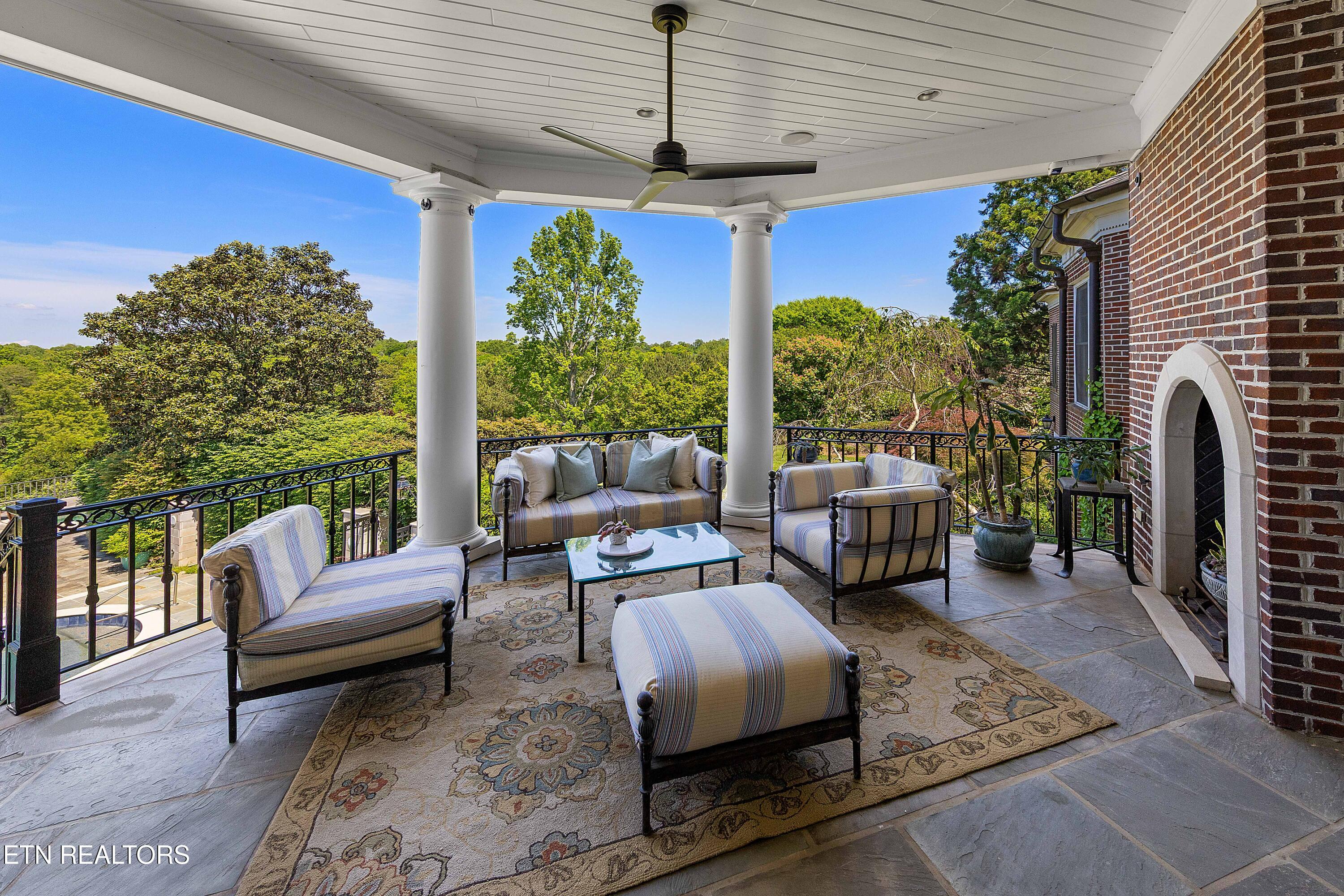 2009 Rudder Lane Knoxville TN 37919