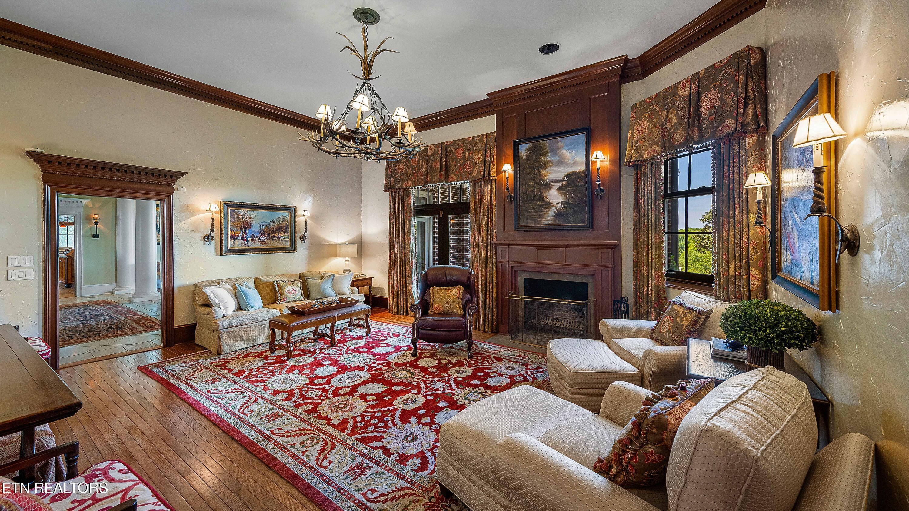 2009 Rudder Lane Knoxville TN 37919