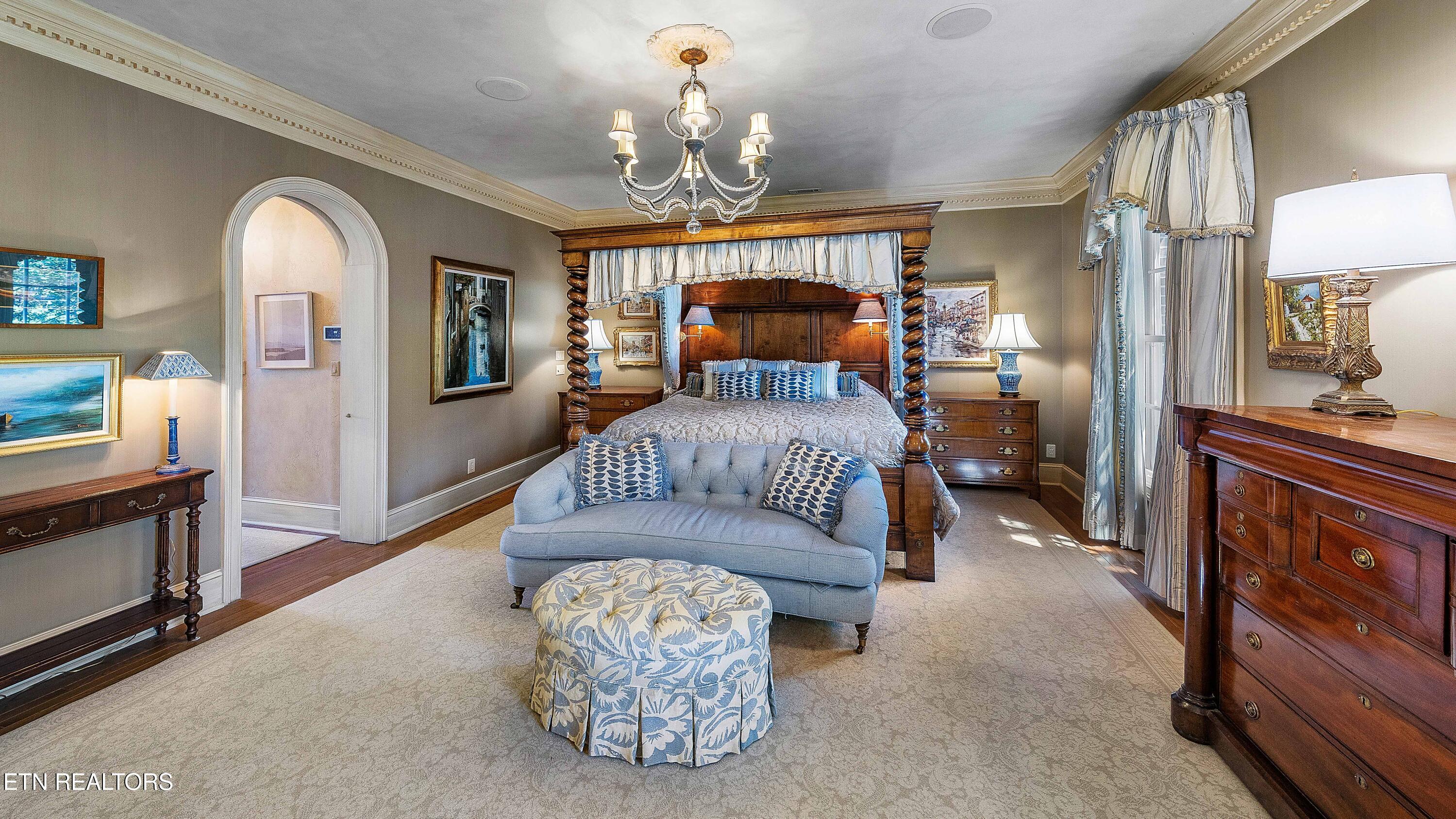 2009 Rudder Lane Knoxville TN 37919