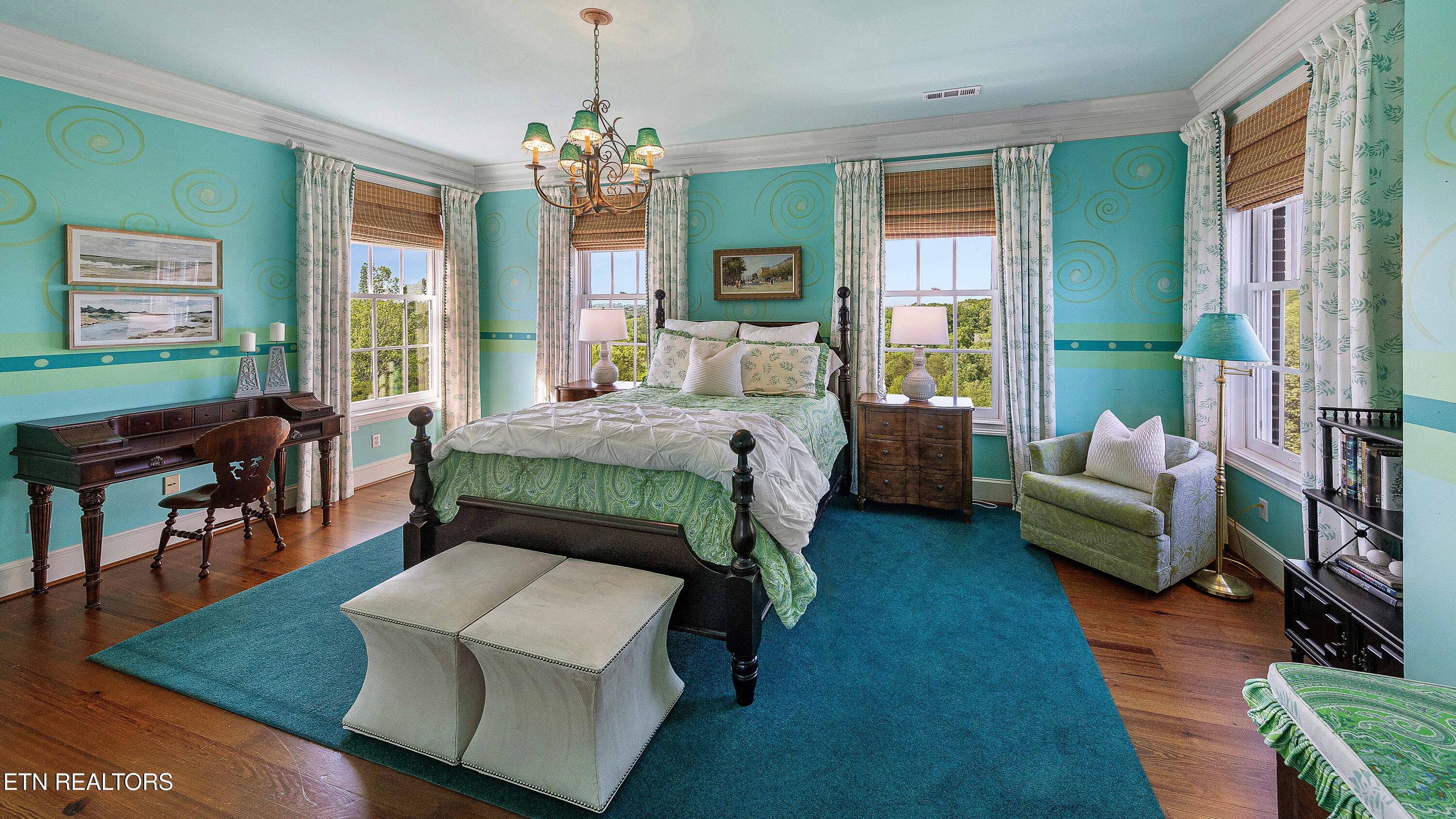 2009 Rudder Lane Knoxville TN 37919