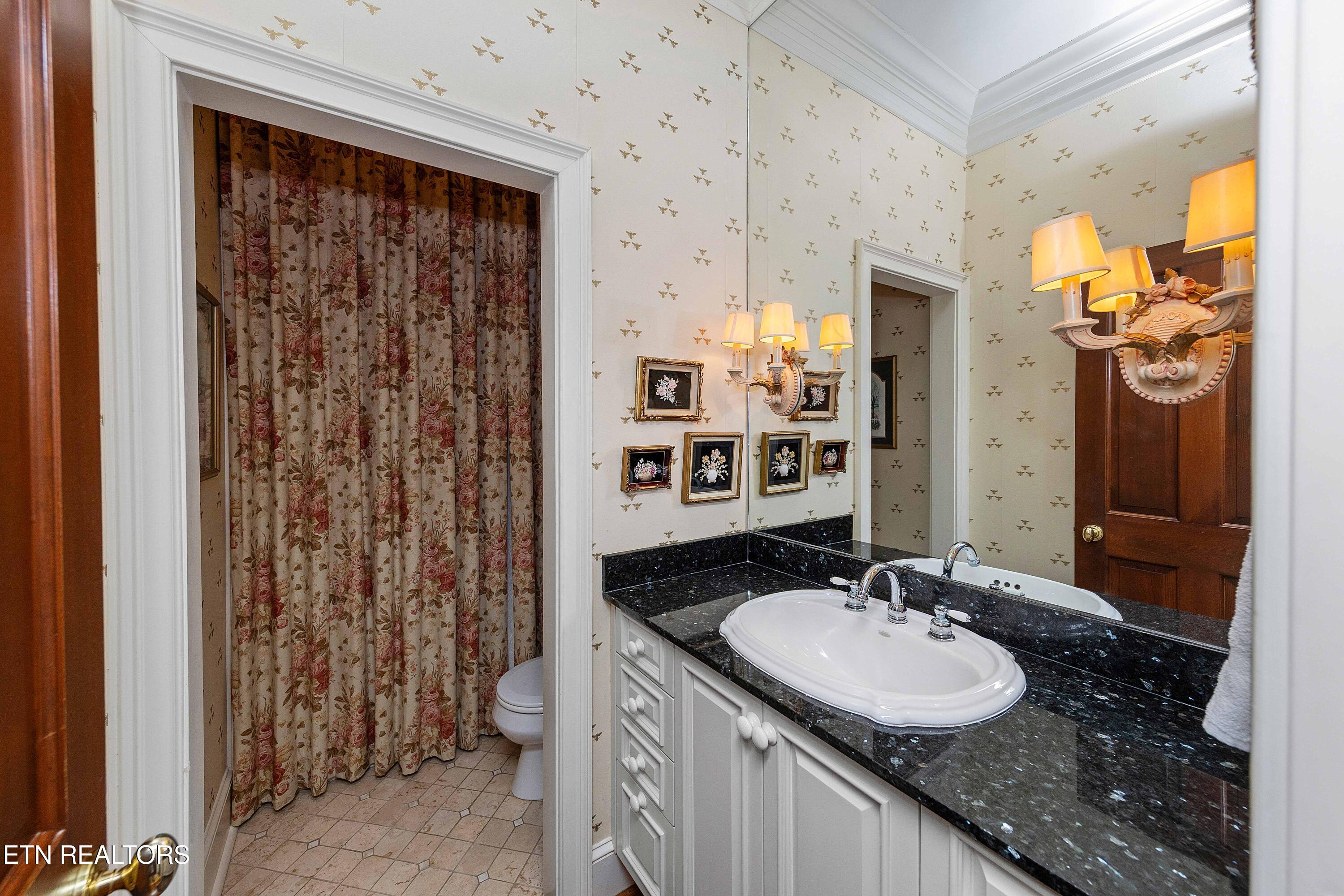 2009 Rudder Lane Knoxville TN 37919