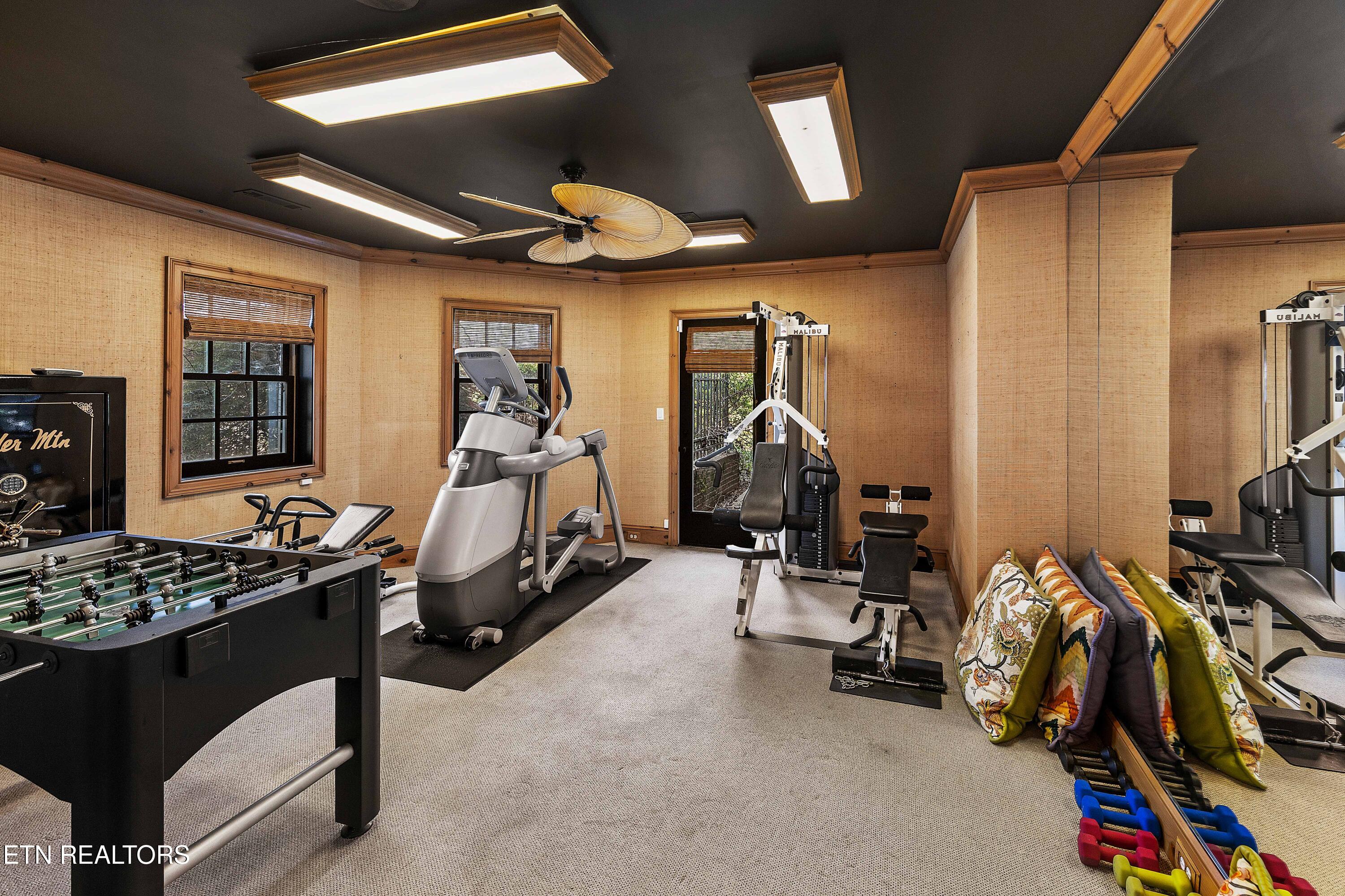 2009 Rudder Lane Knoxville TN 37919