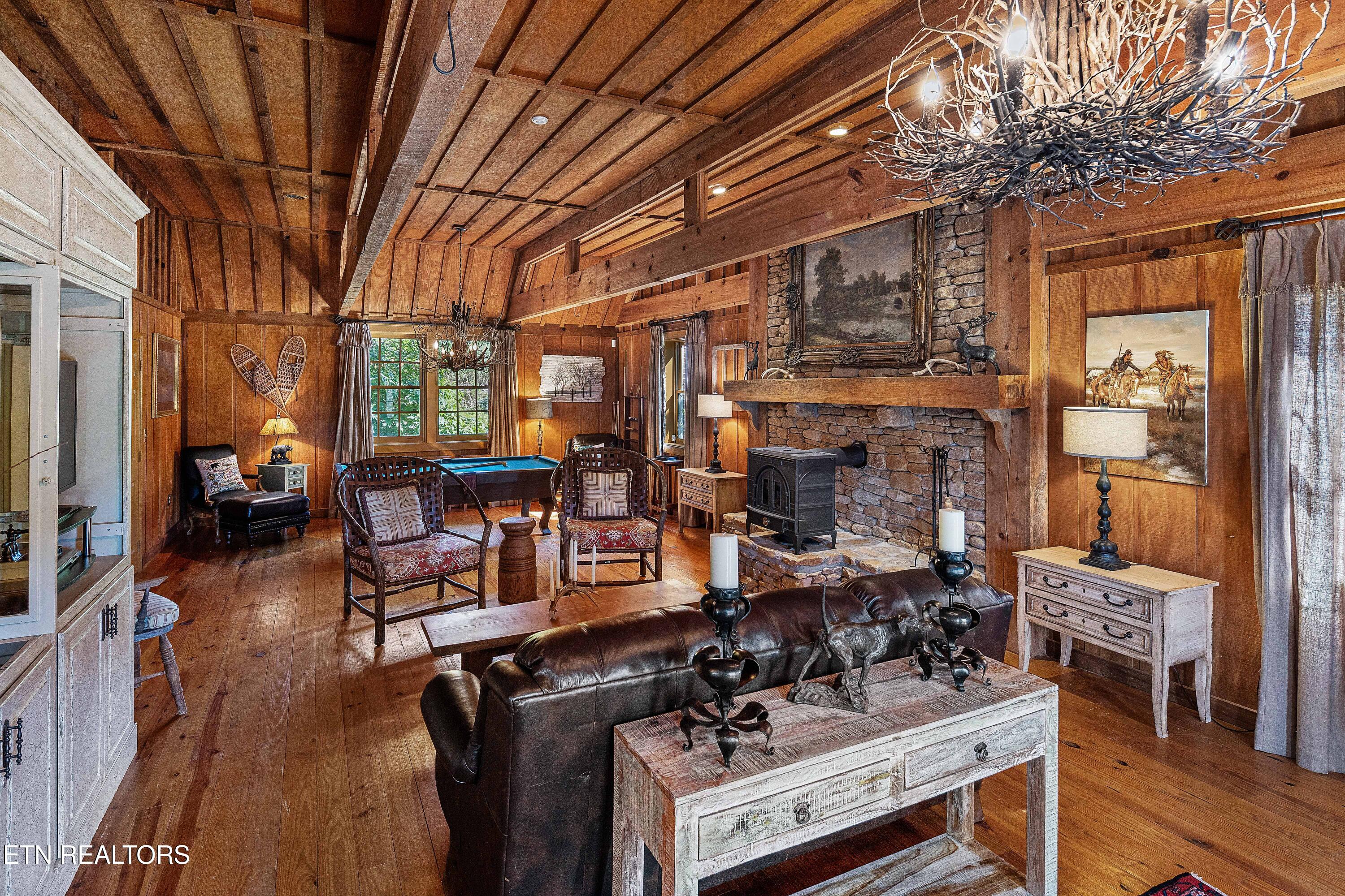 2009 Rudder Lane Knoxville TN 37919