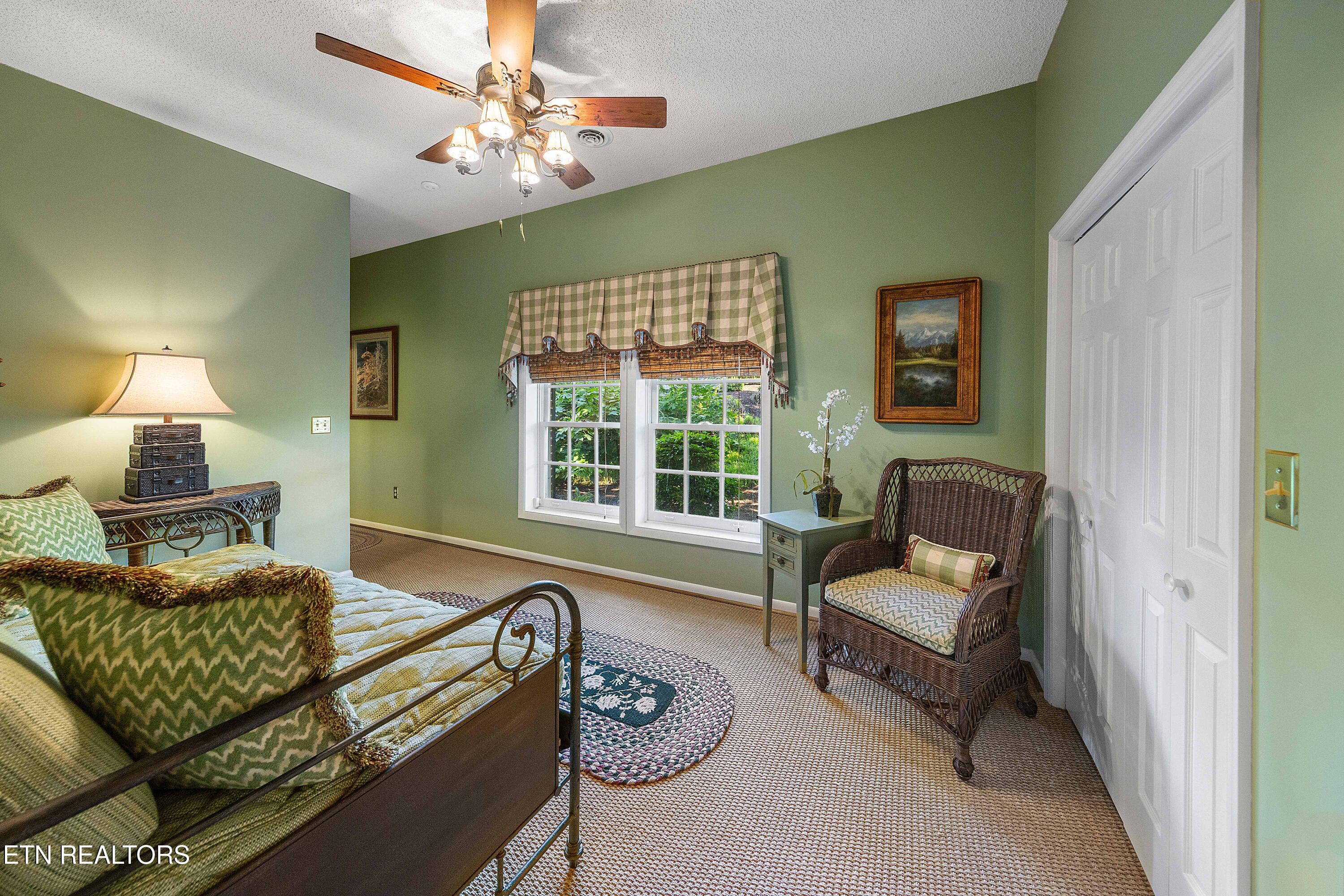 2009 Rudder Lane Knoxville TN 37919