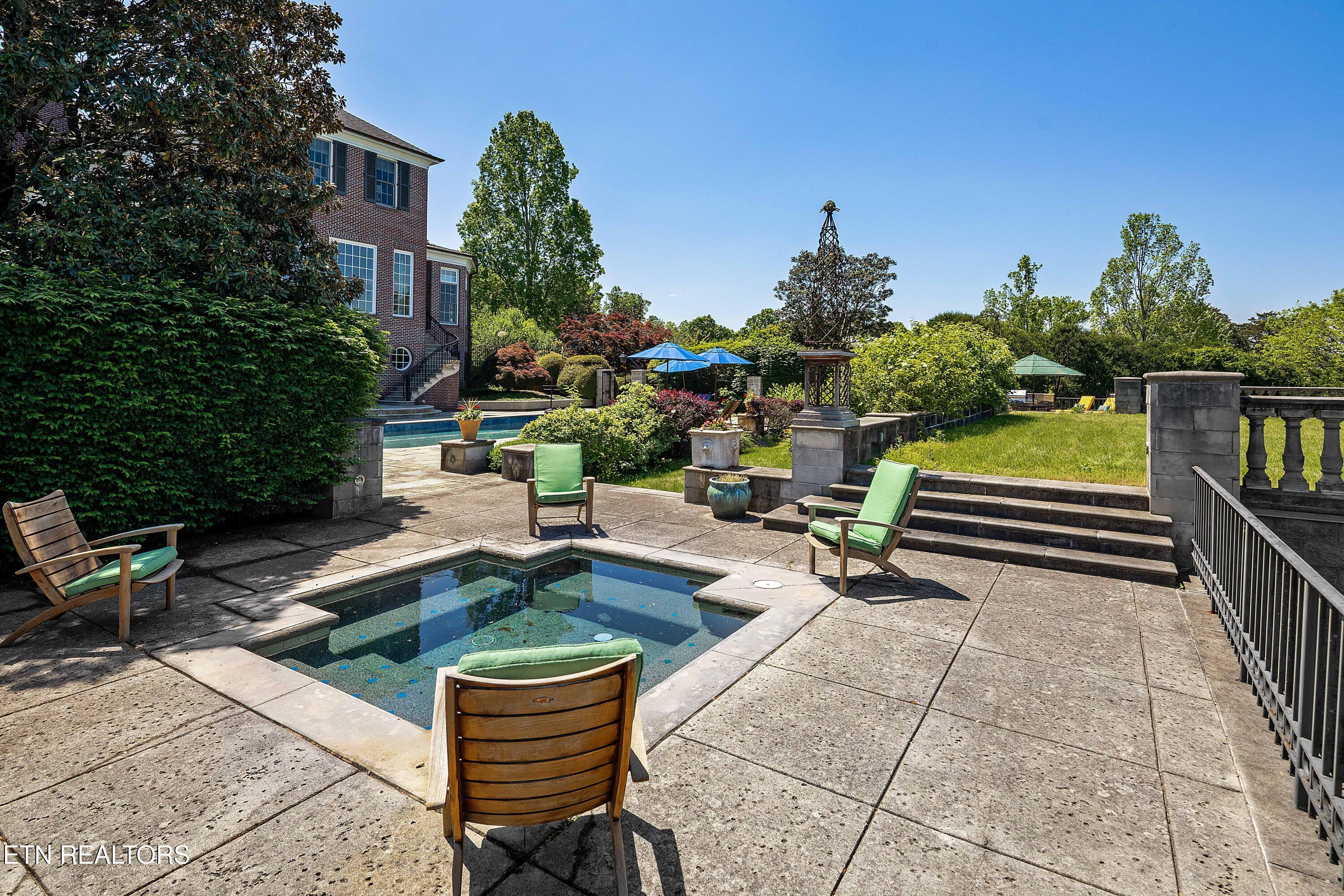 2009 Rudder Lane Knoxville TN 37919