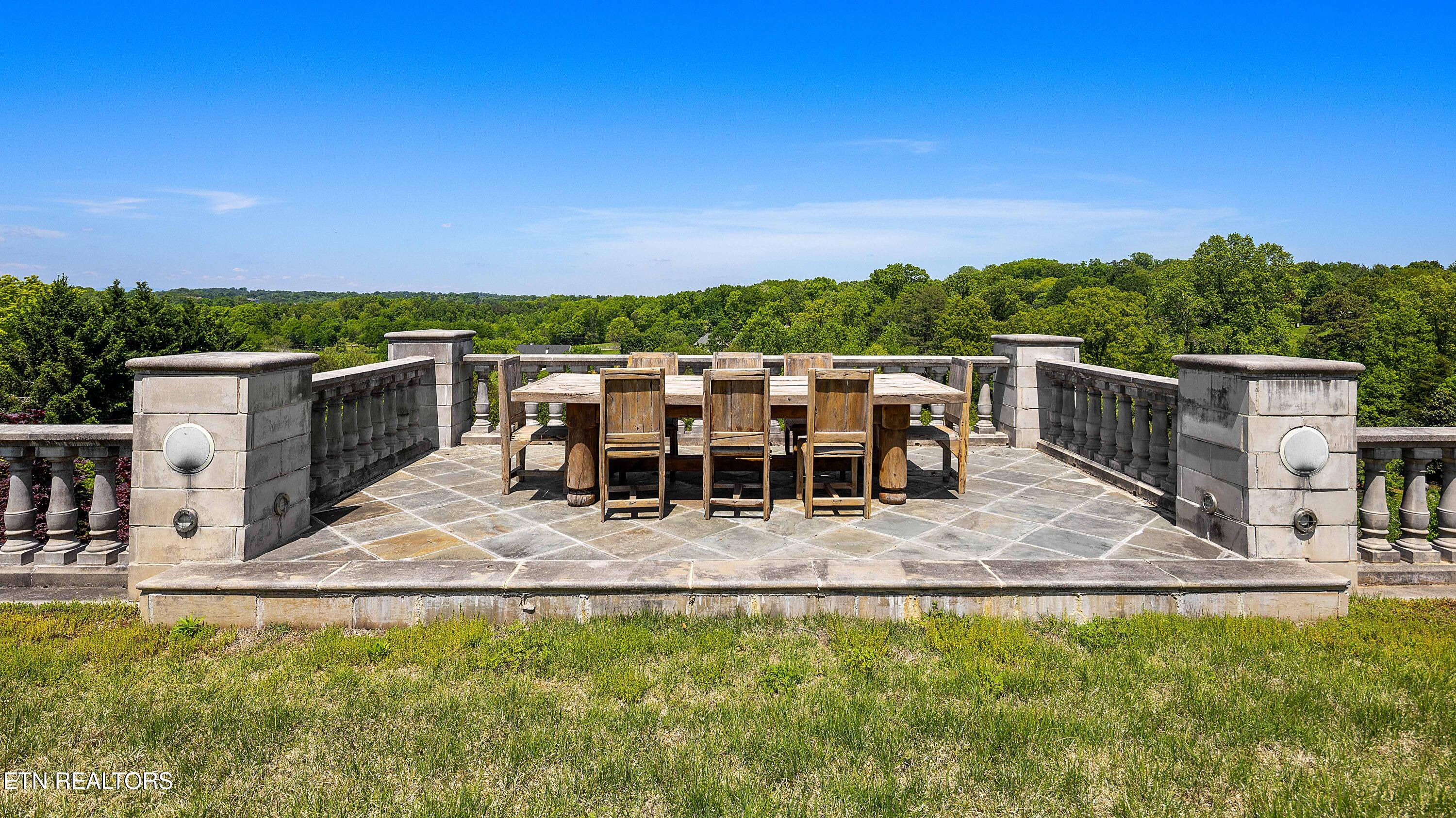 2009 Rudder Lane Knoxville TN 37919