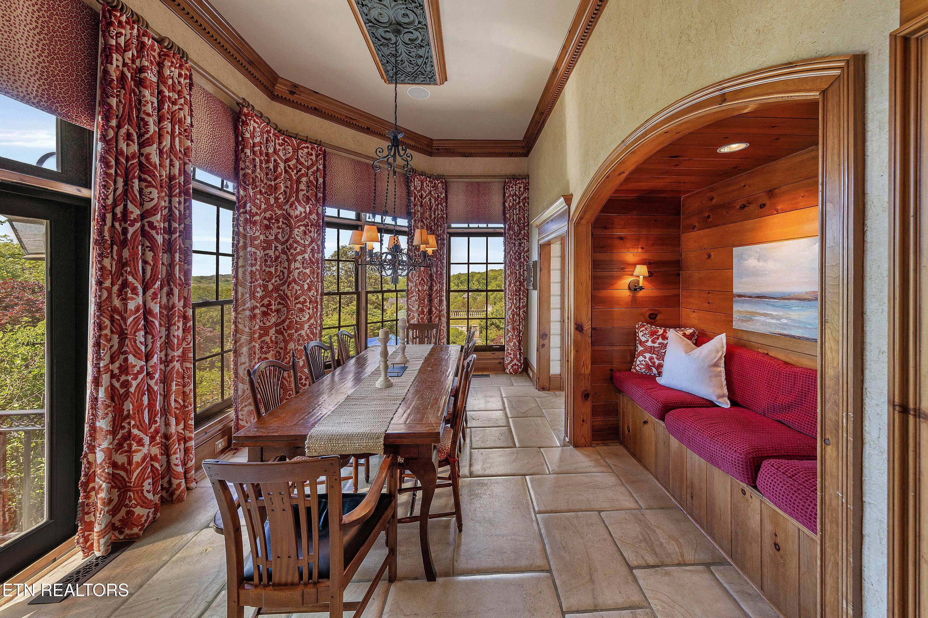 2009 Rudder Lane Knoxville TN 37919