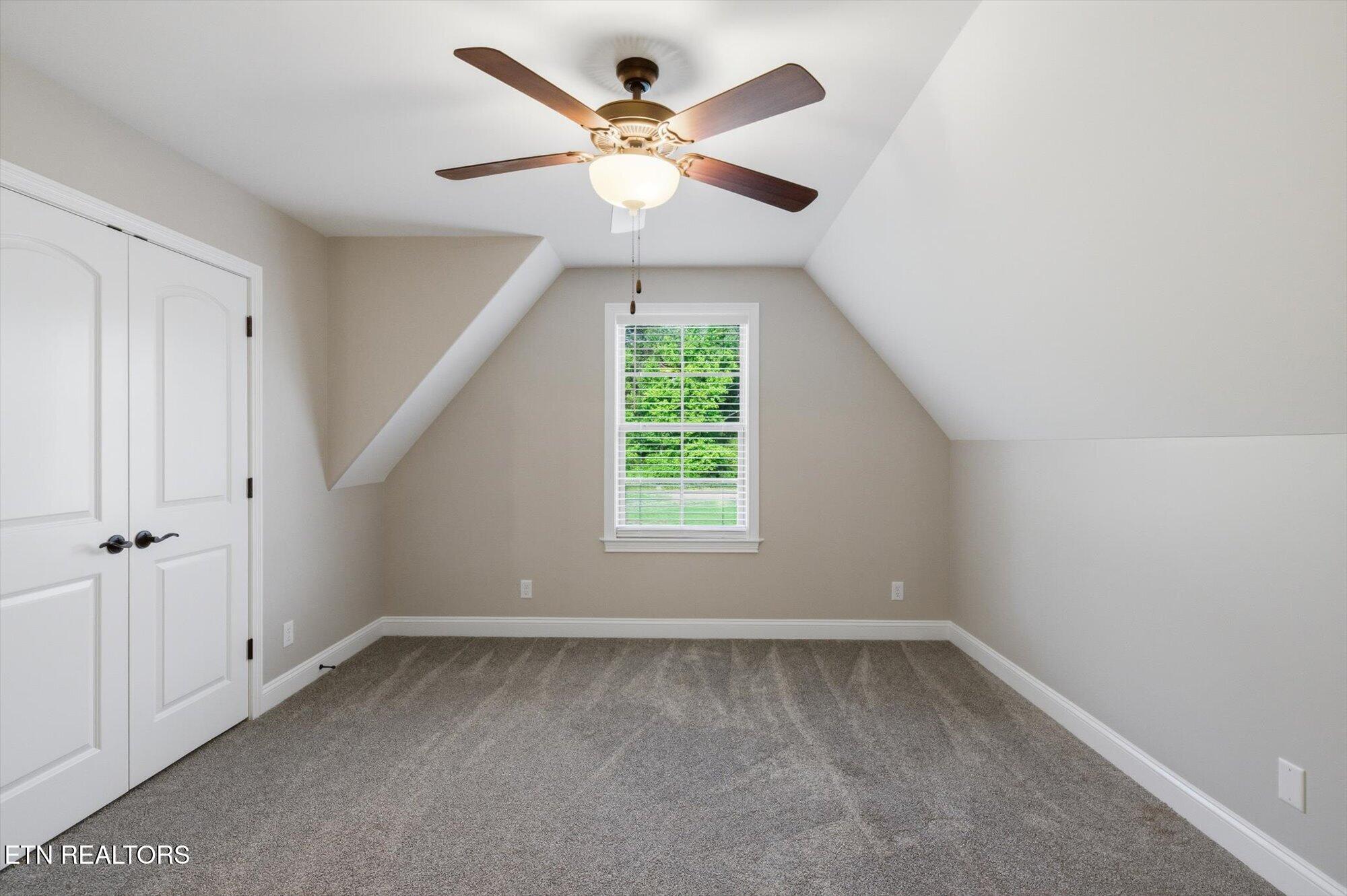 211 Village Cove Circle Englewood TN 37329