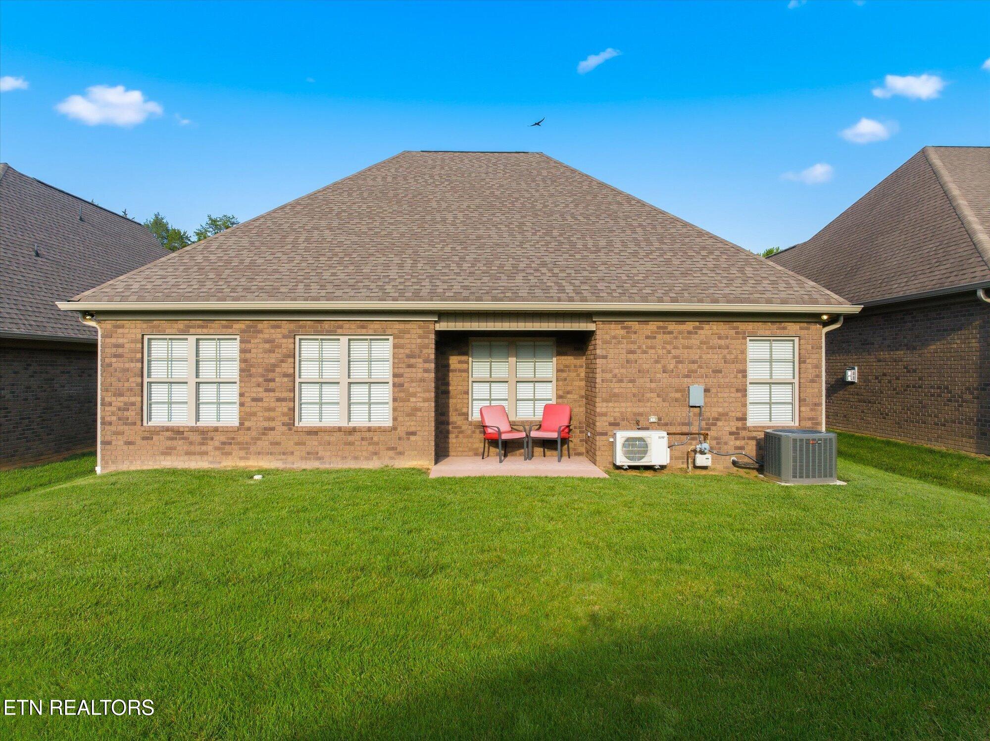 211 Village Cove Circle Englewood TN 37329