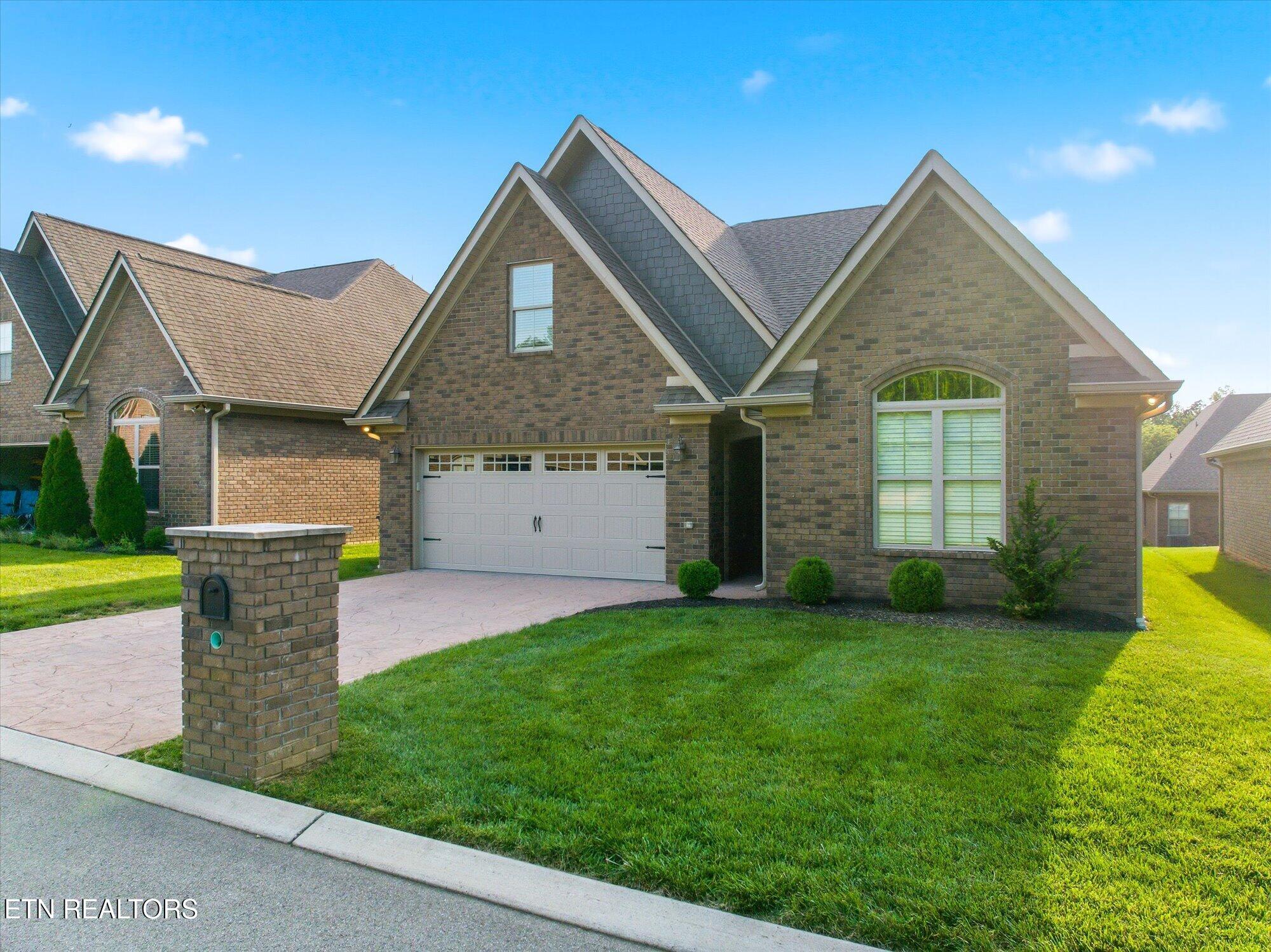 211 Village Cove Circle Englewood TN 37329