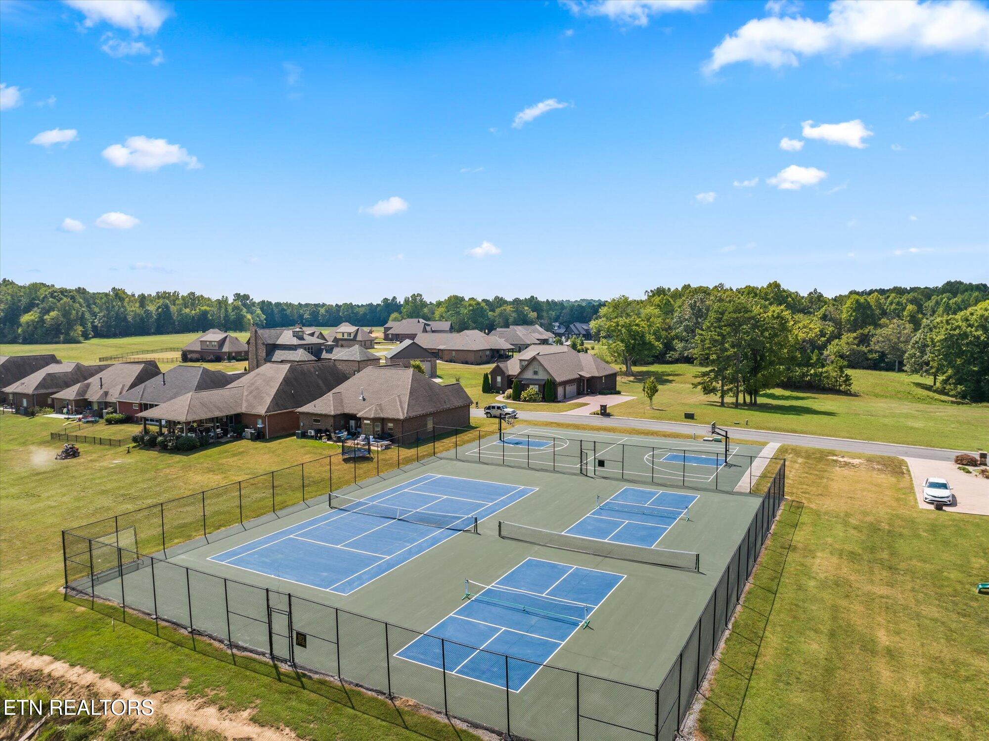 211 Village Cove Circle Englewood TN 37329