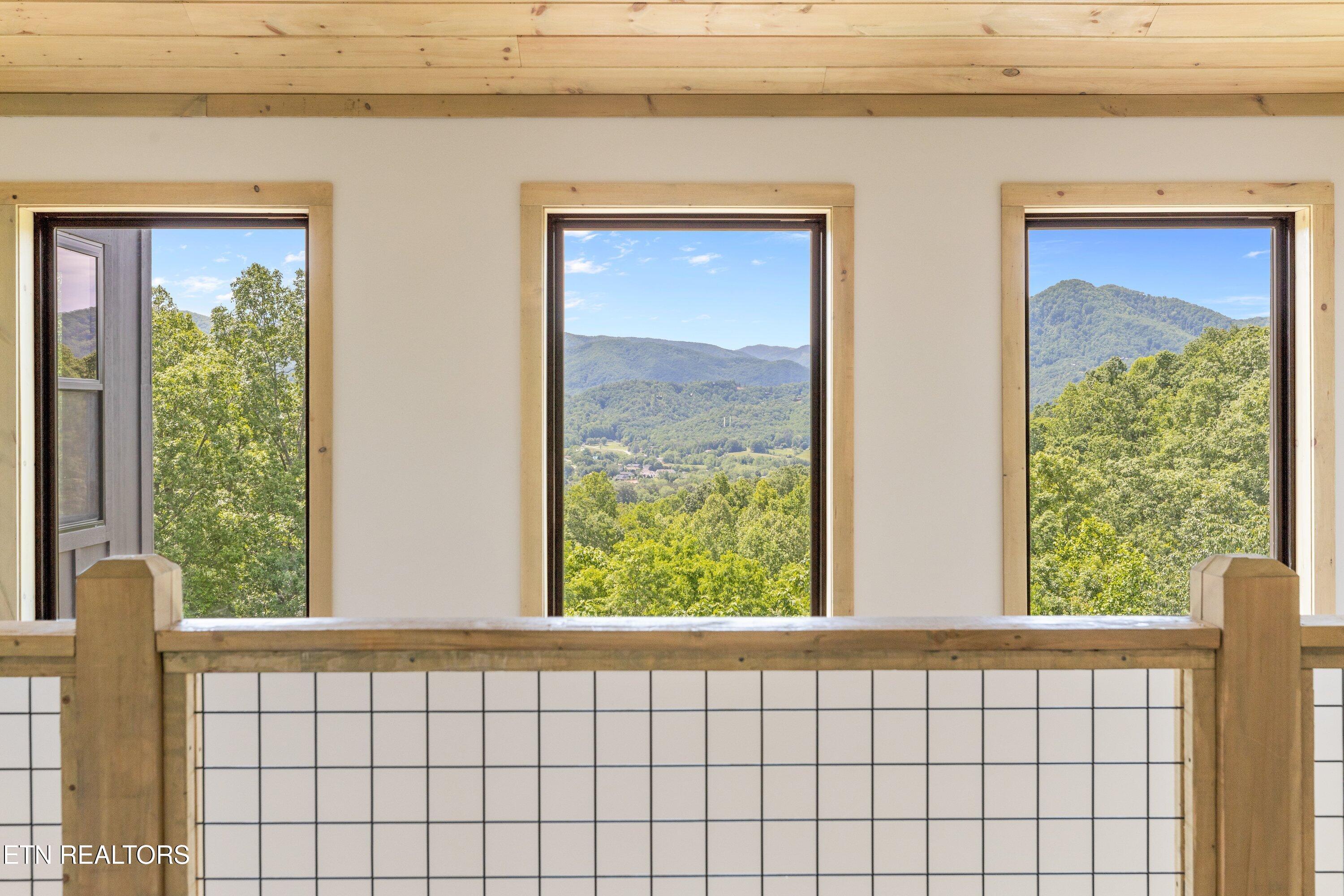 2959 Mockingbird Way Sevierville TN 37862