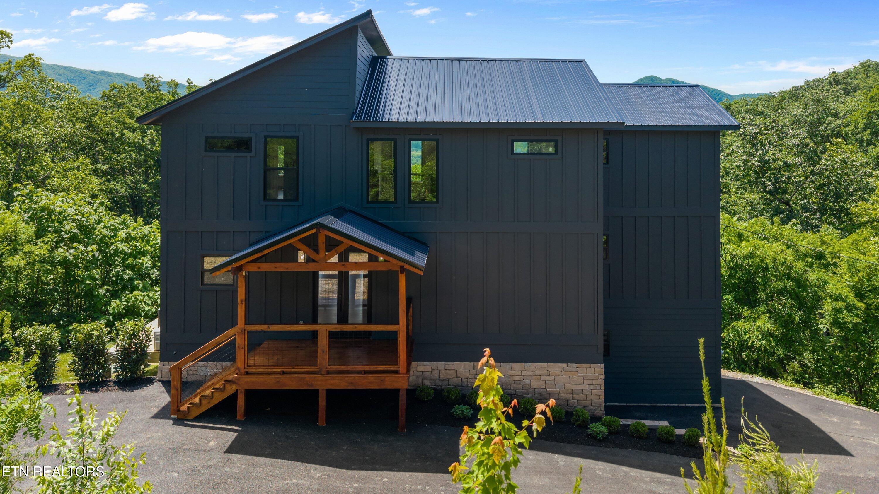 2959 Mockingbird Way Sevierville TN 37862