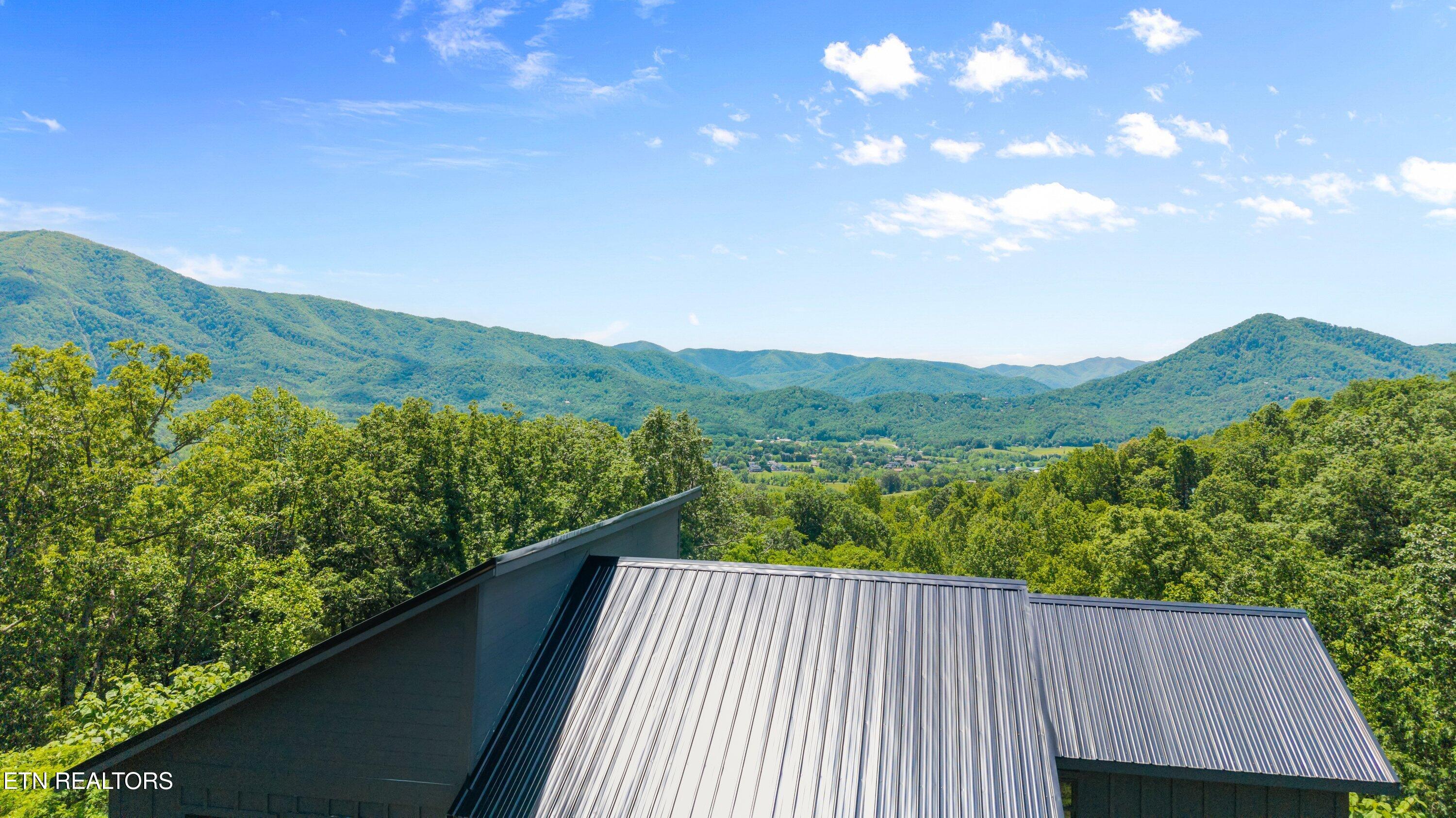 2959 Mockingbird Way Sevierville TN 37862