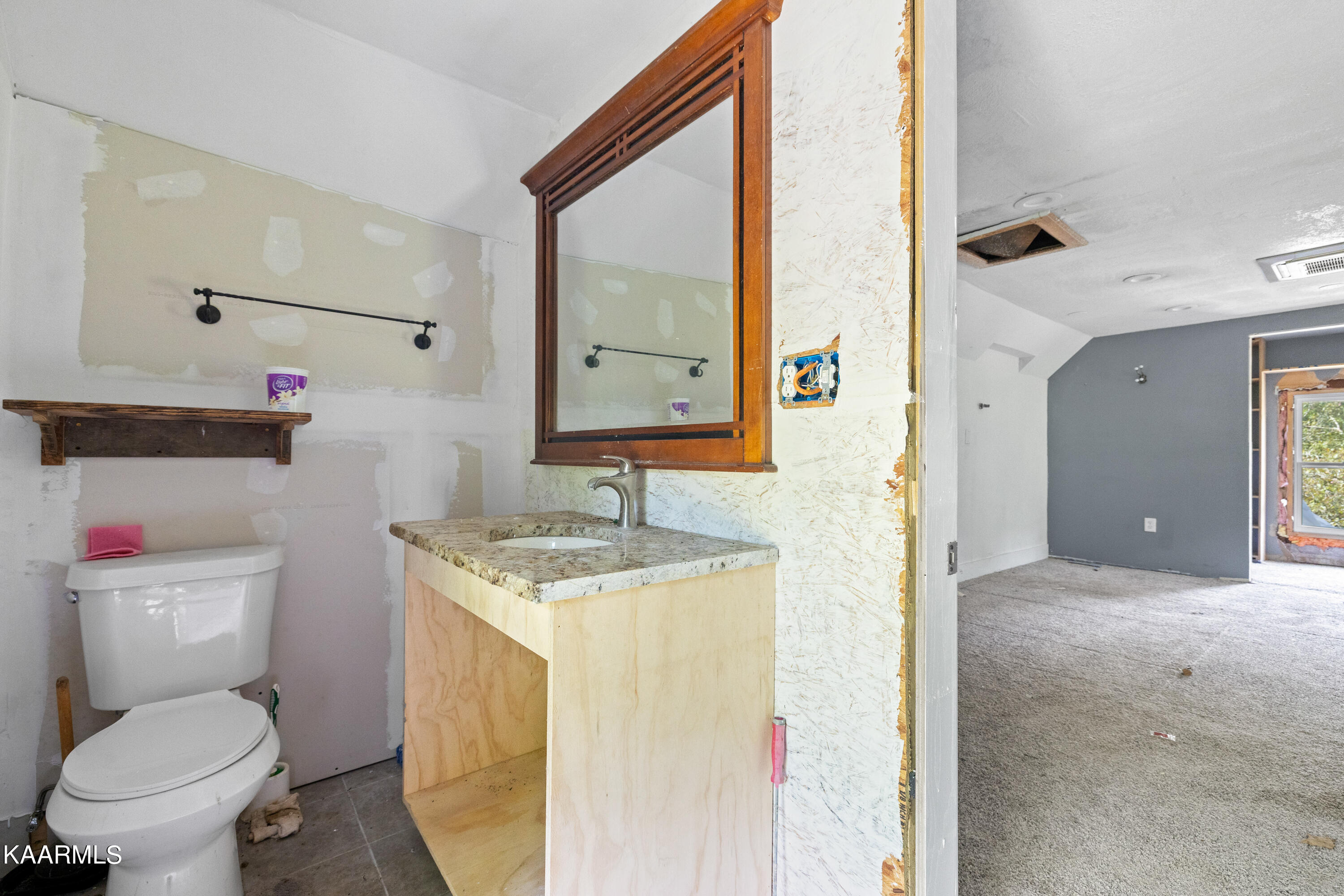 901 E Brushy Valley Drive Powell TN 37849