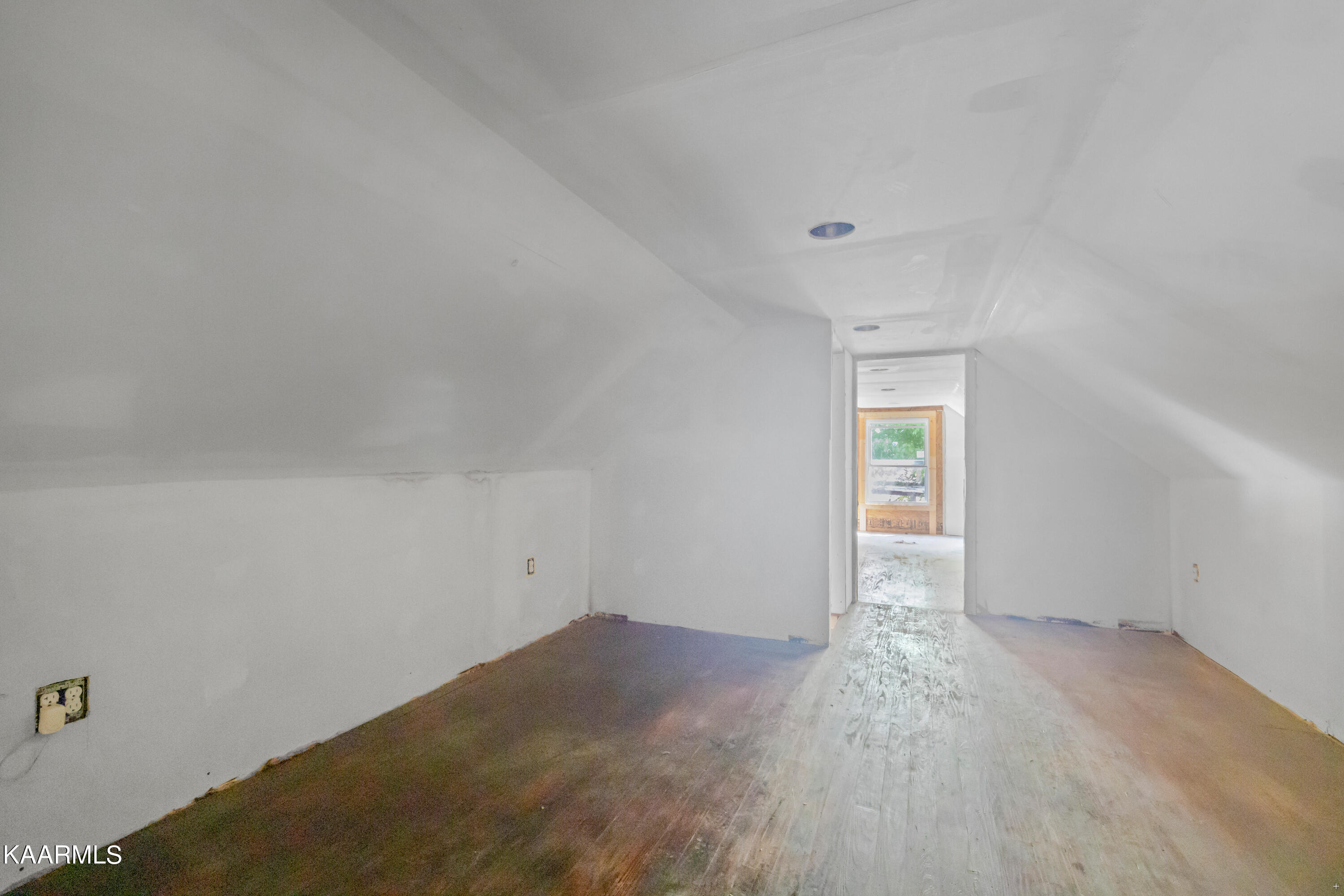 901 E Brushy Valley Drive Powell TN 37849