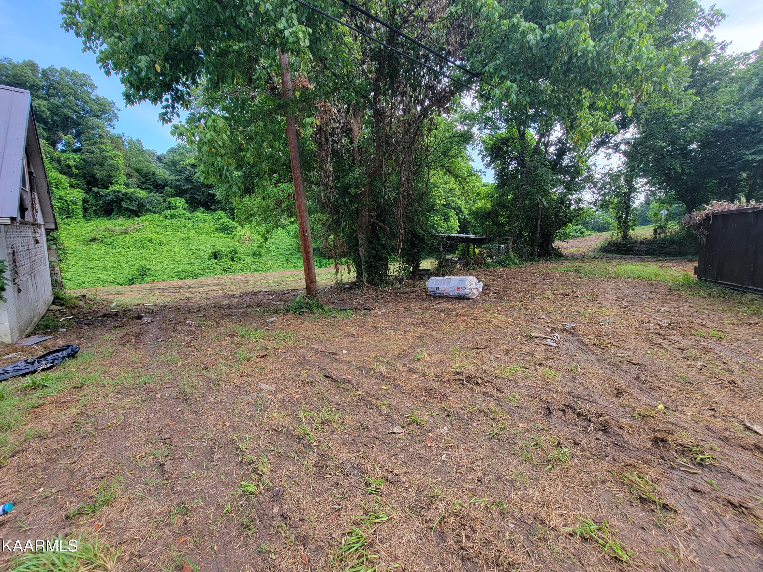 901 E Brushy Valley Drive Powell TN 37849