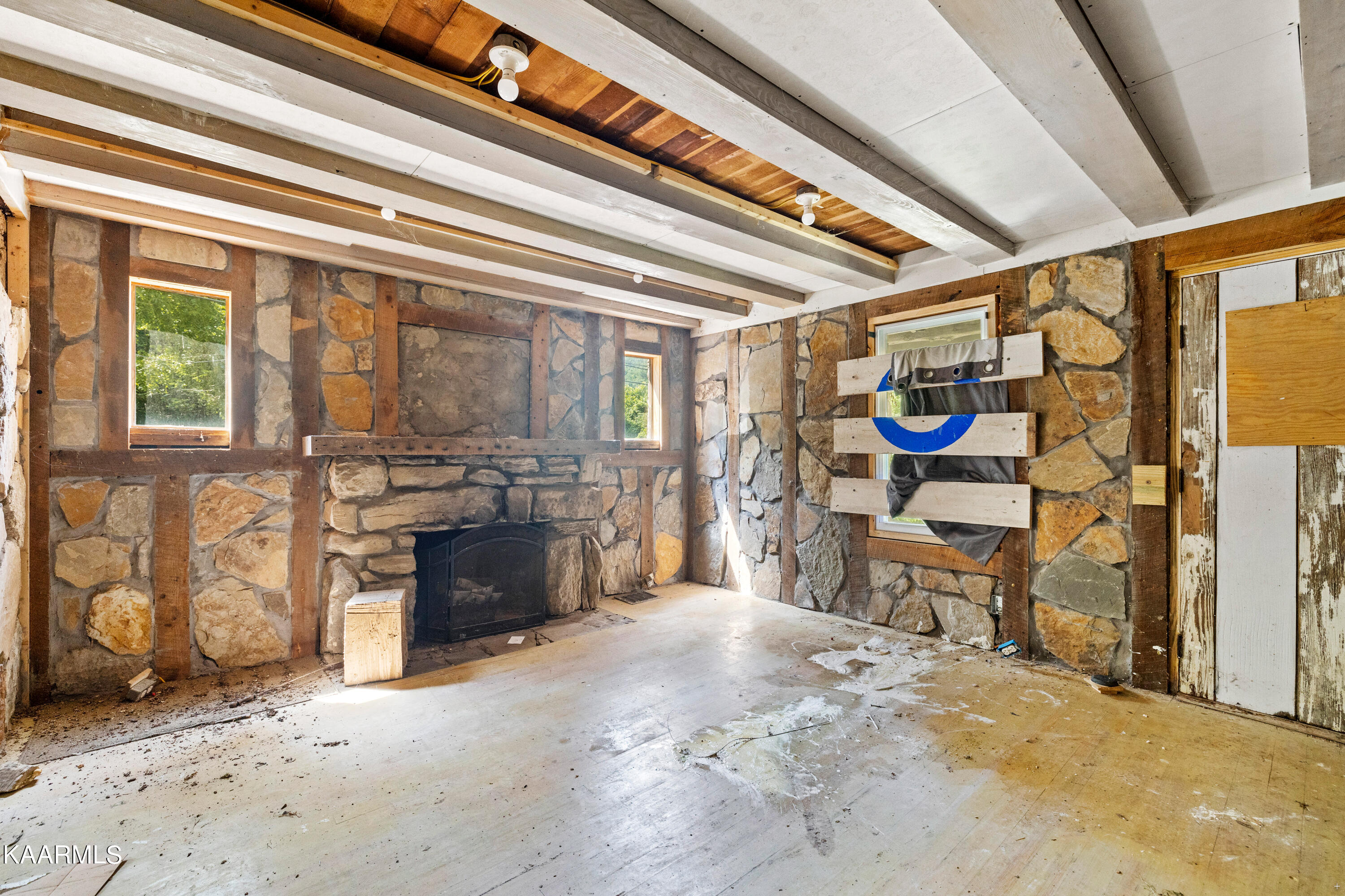 901 E Brushy Valley Drive Powell TN 37849