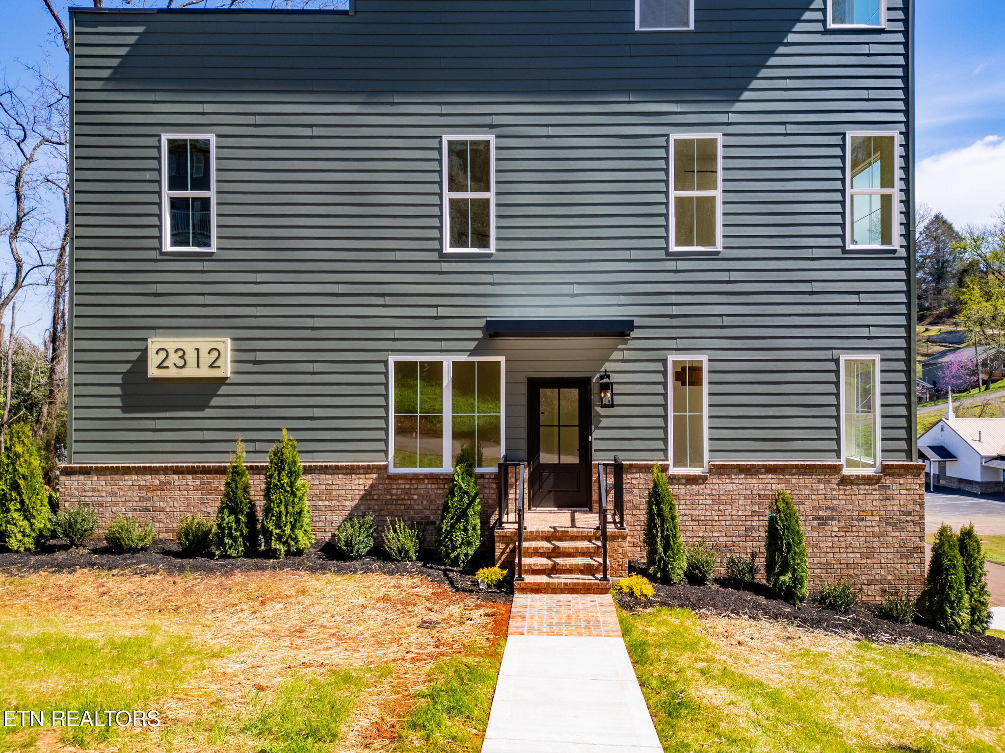 2312 Sam Houston Street Knoxville TN 37920