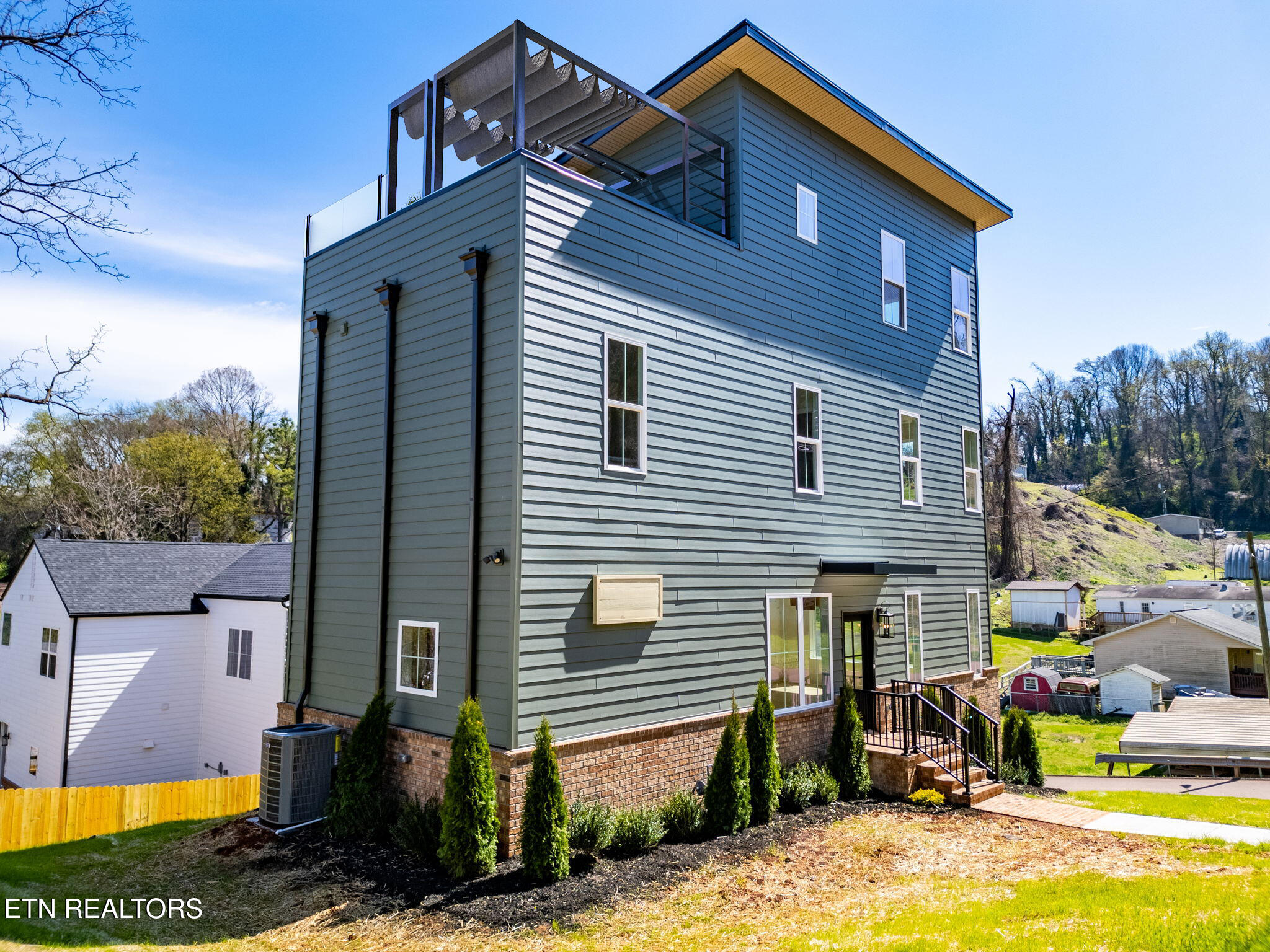 2312 Sam Houston Street Knoxville TN 37920