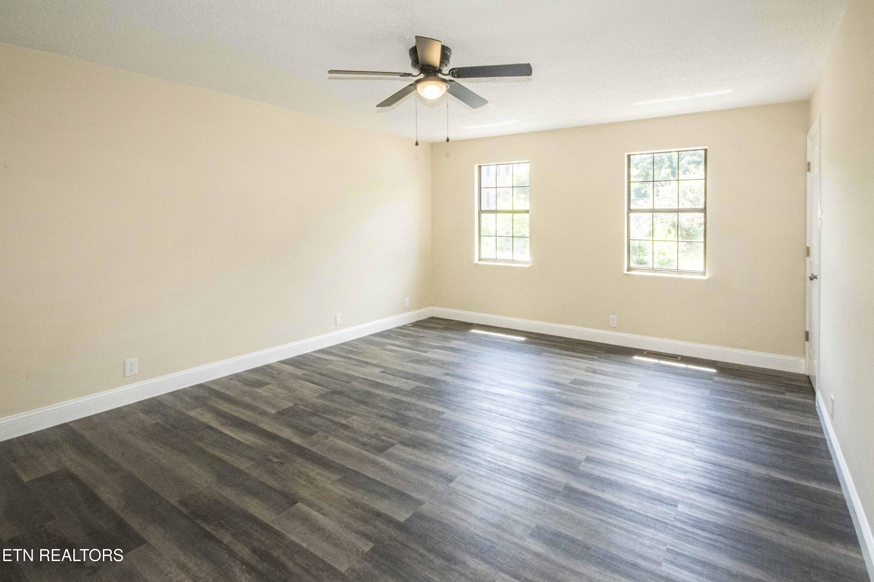 10913 Twin Harbour Drive Knoxville TN 37934