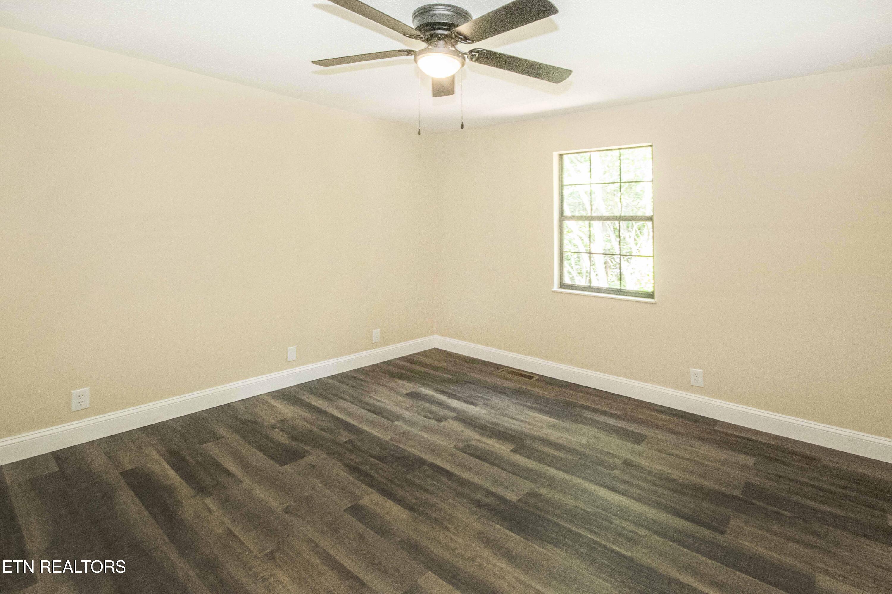 10913 Twin Harbour Drive Knoxville TN 37934