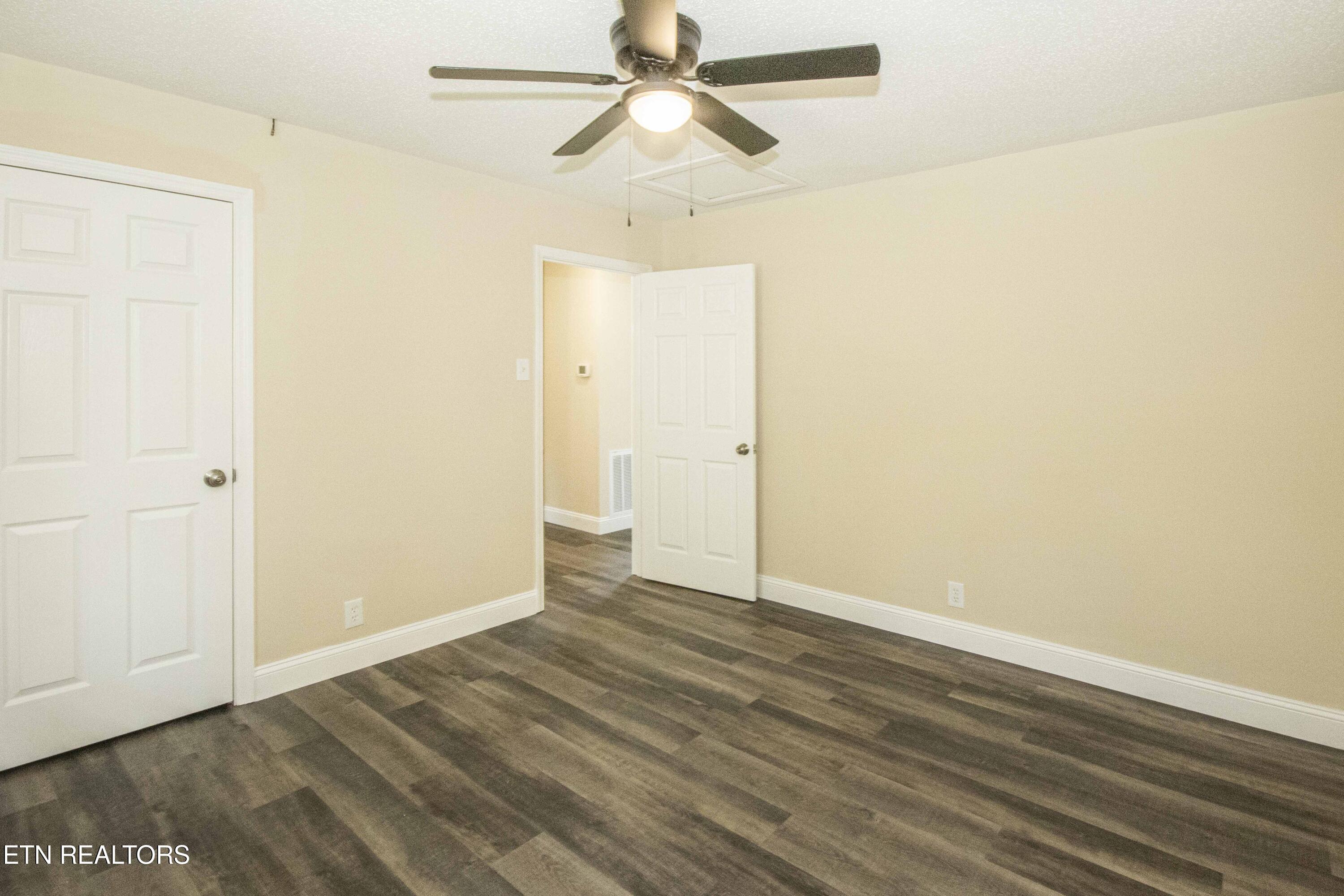 10913 Twin Harbour Drive Knoxville TN 37934