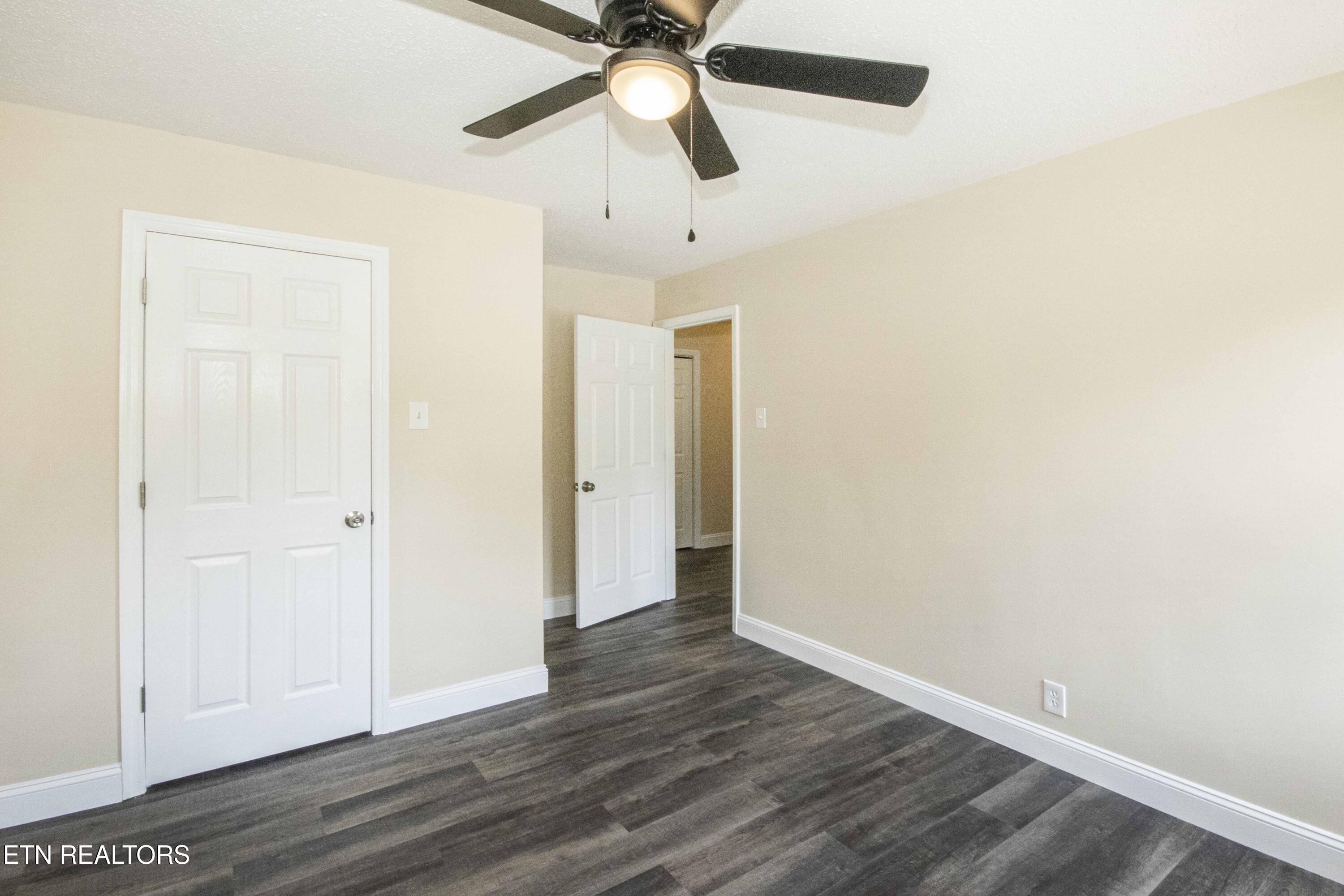 10913 Twin Harbour Drive Knoxville TN 37934