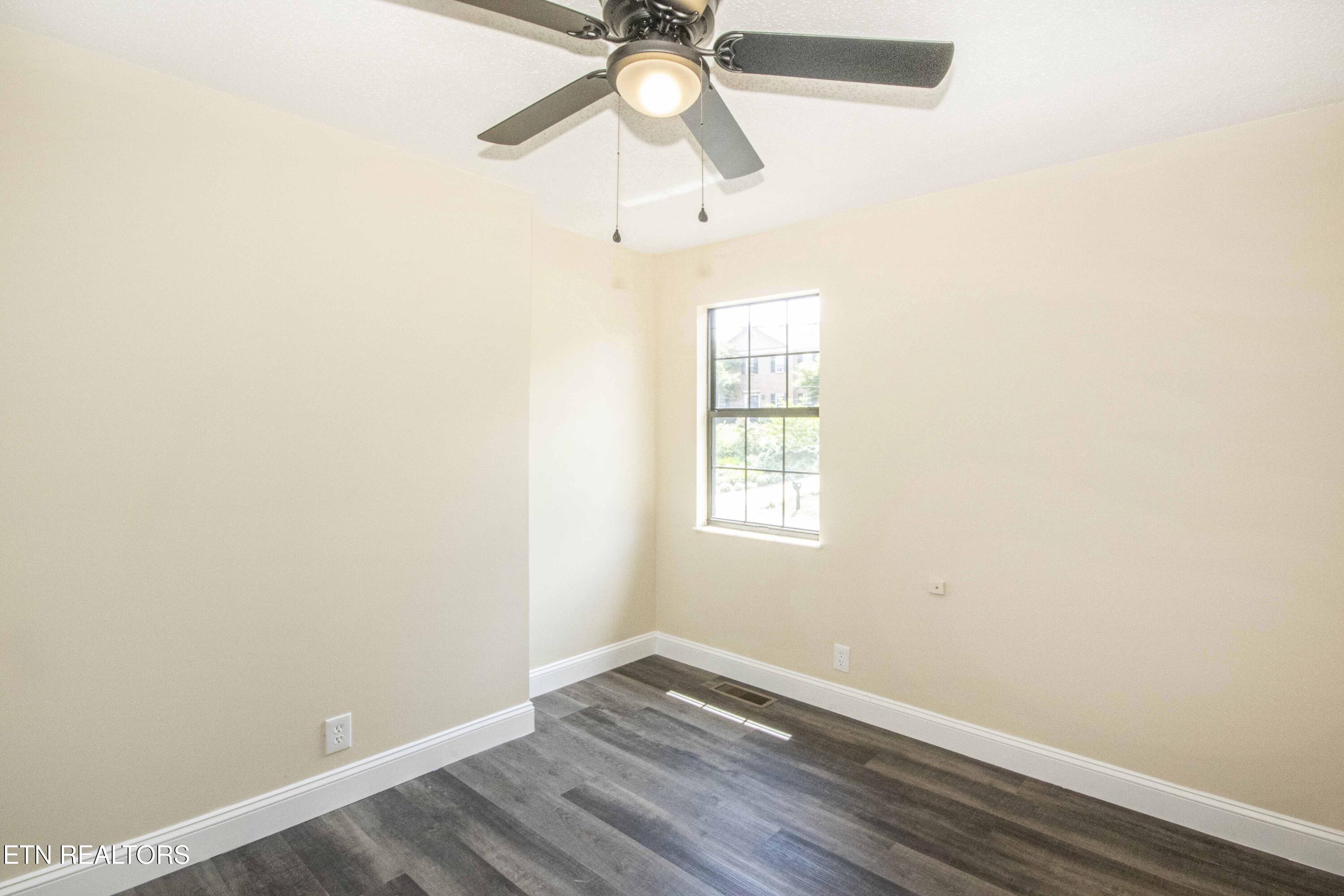 10913 Twin Harbour Drive Knoxville TN 37934