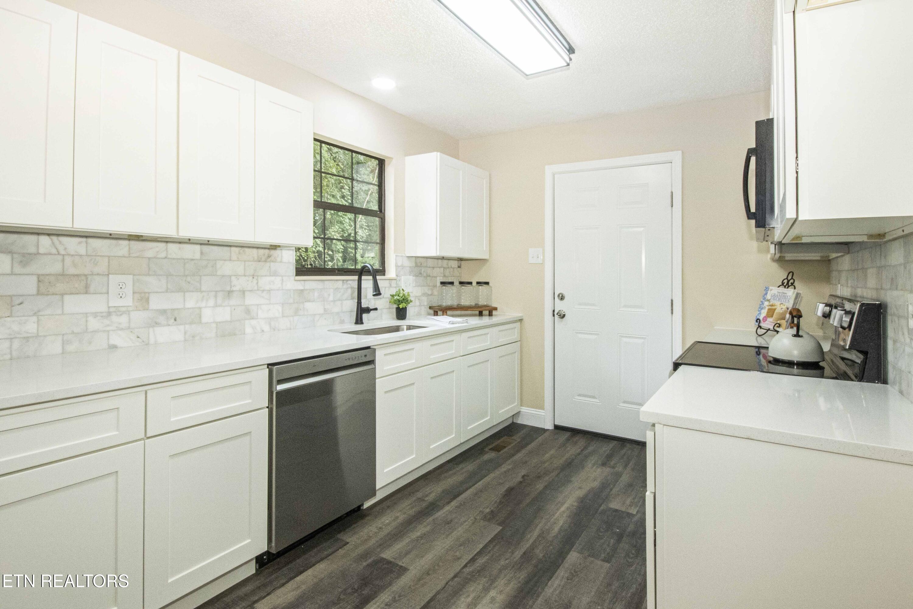 10913 Twin Harbour Drive Knoxville TN 37934