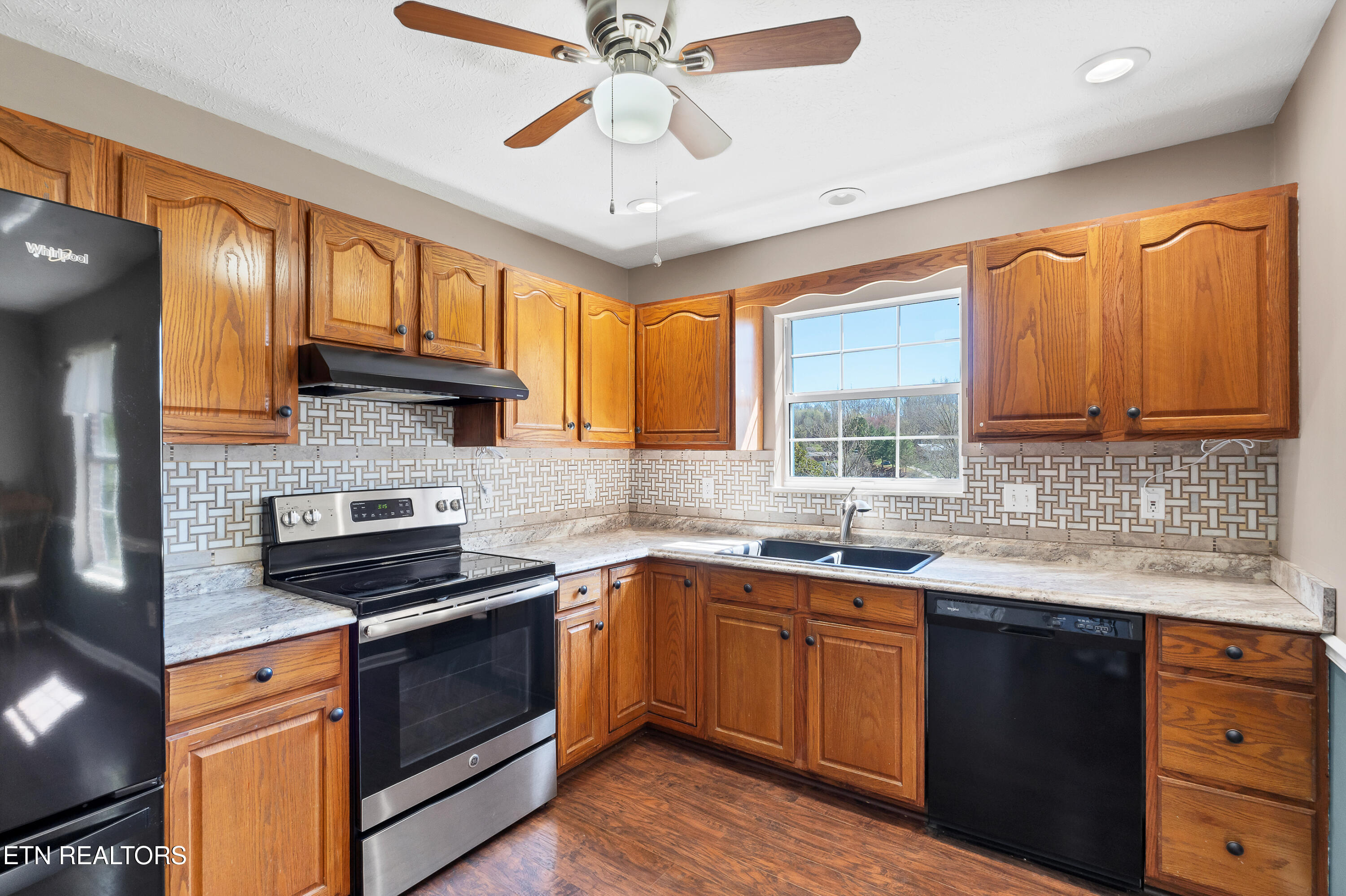 1580 Pin Oak Drive Morristown TN 37814