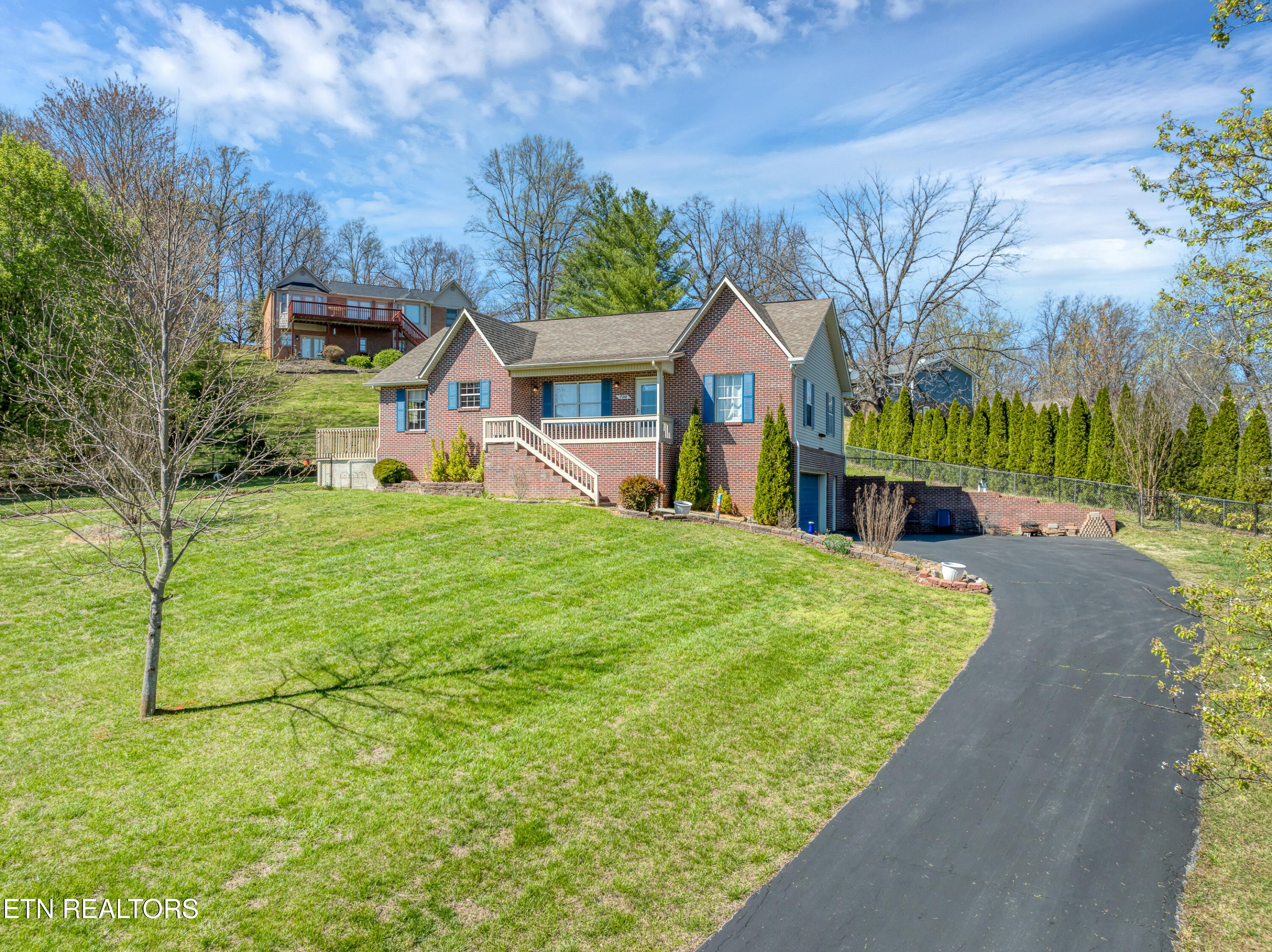 1580 Pin Oak Drive Morristown TN 37814