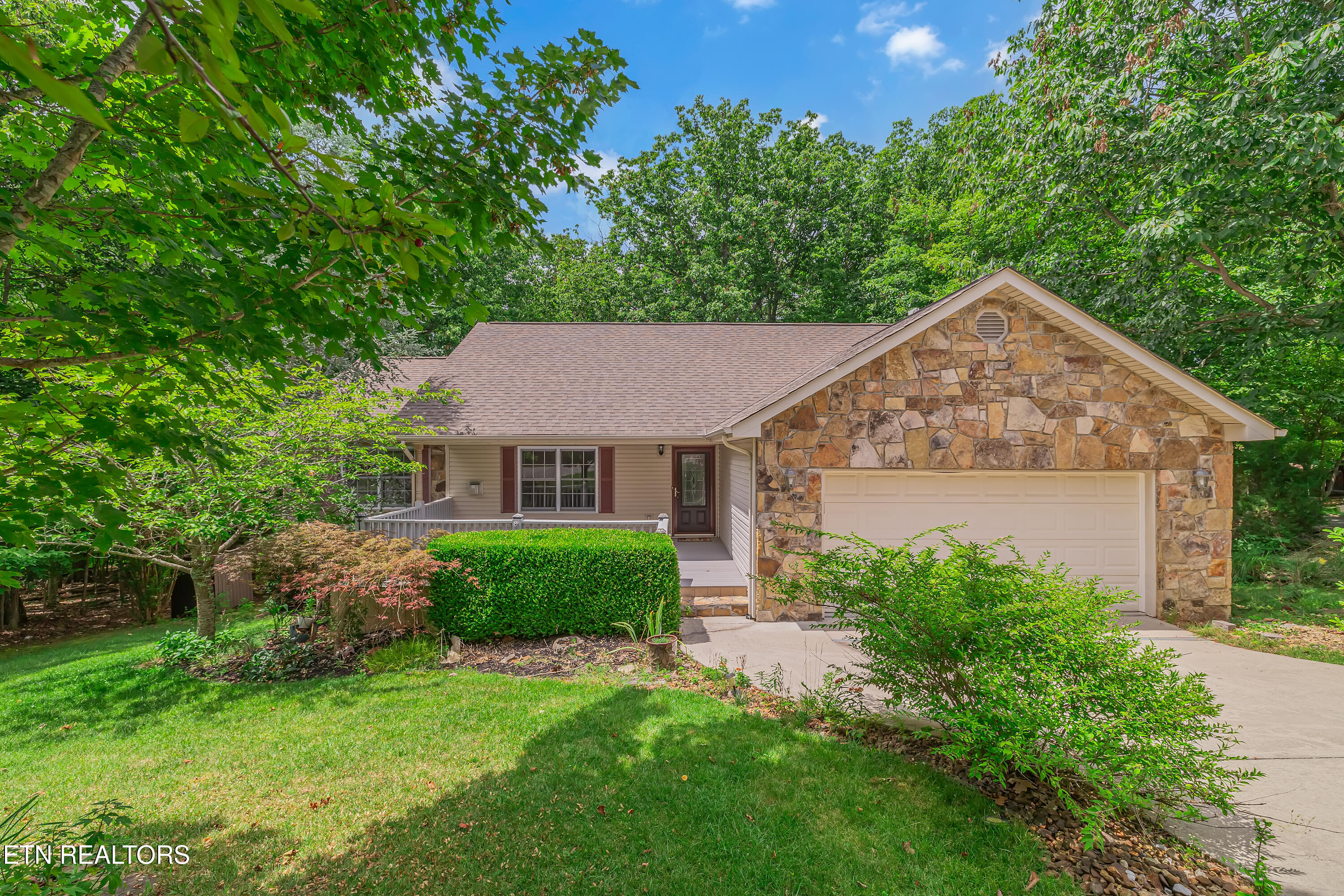 18 Bingham Way Crossville TN 38558