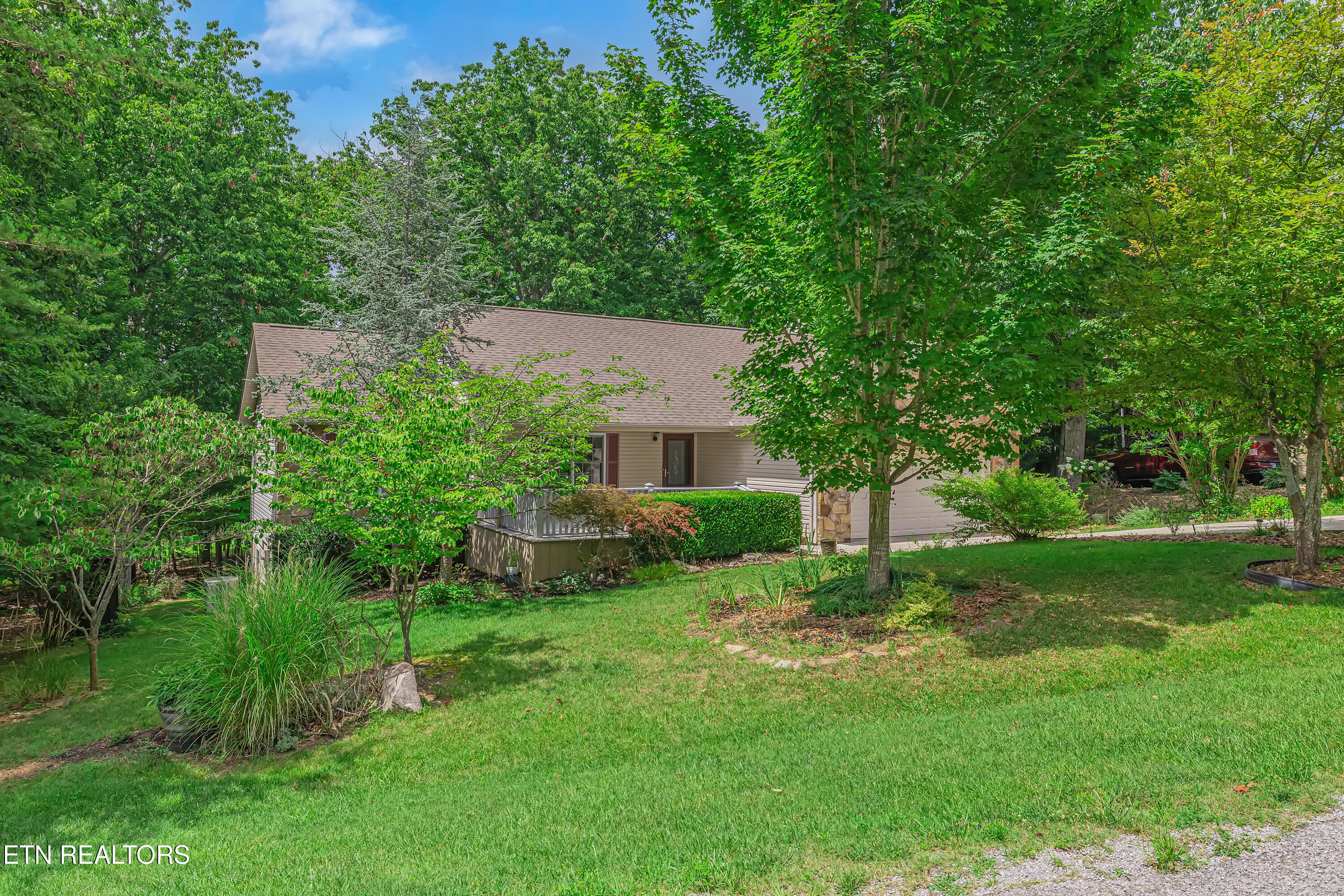 18 Bingham Way Crossville TN 38558