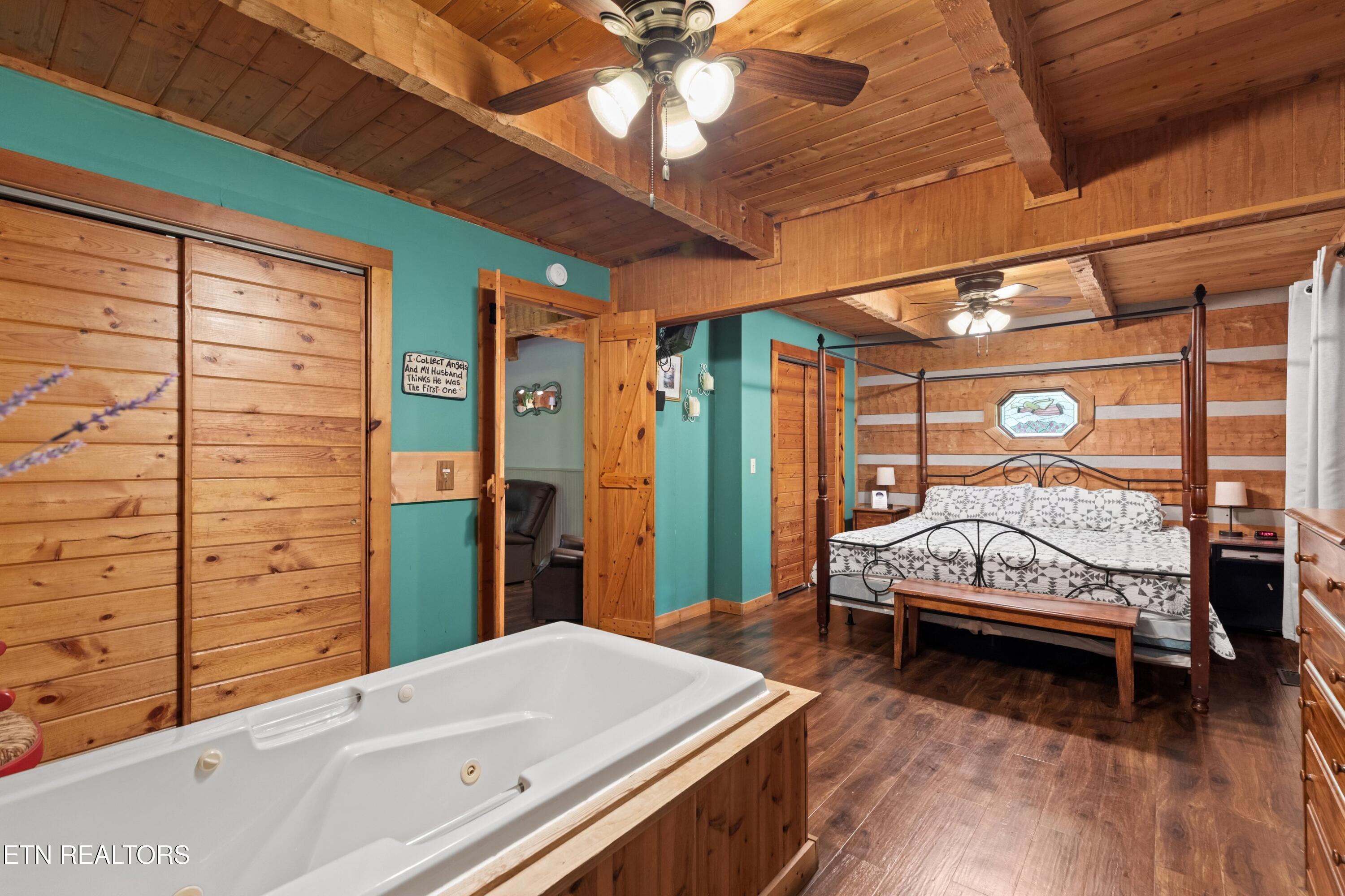 1737 Blue Ridge Road Sevierville TN 37876