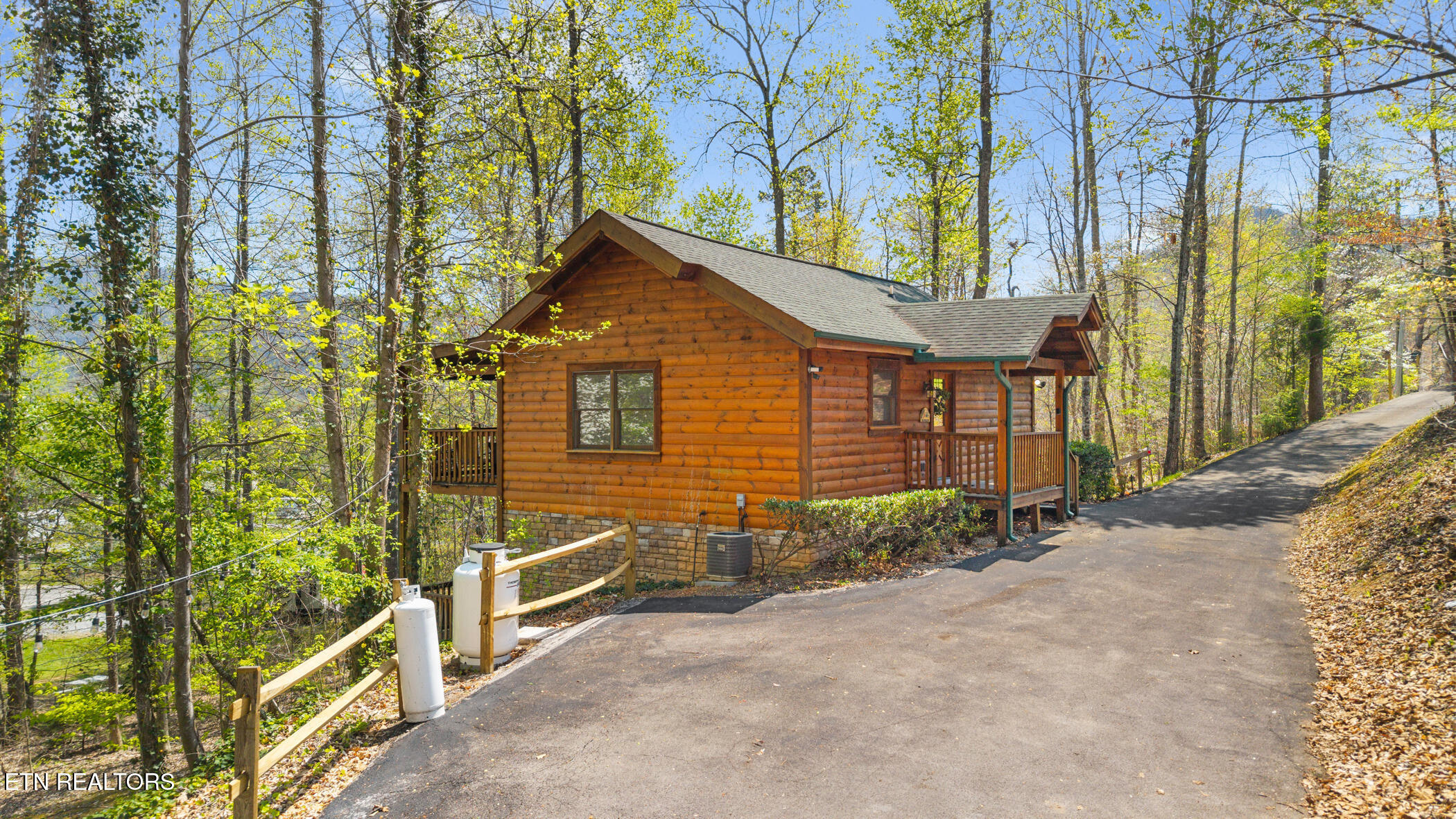 3123 Happy Hollow Road Sevierville TN 37862