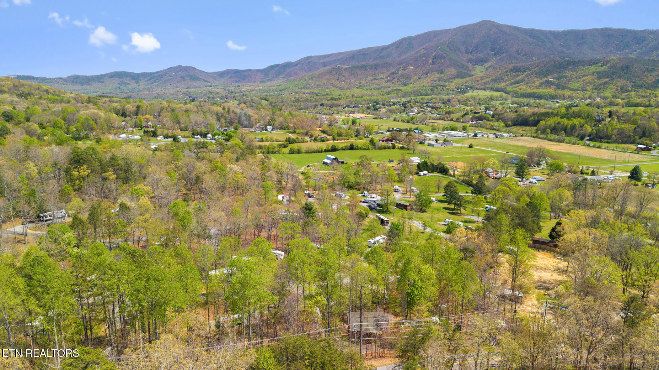 3123 Happy Hollow Road Sevierville TN 37862
