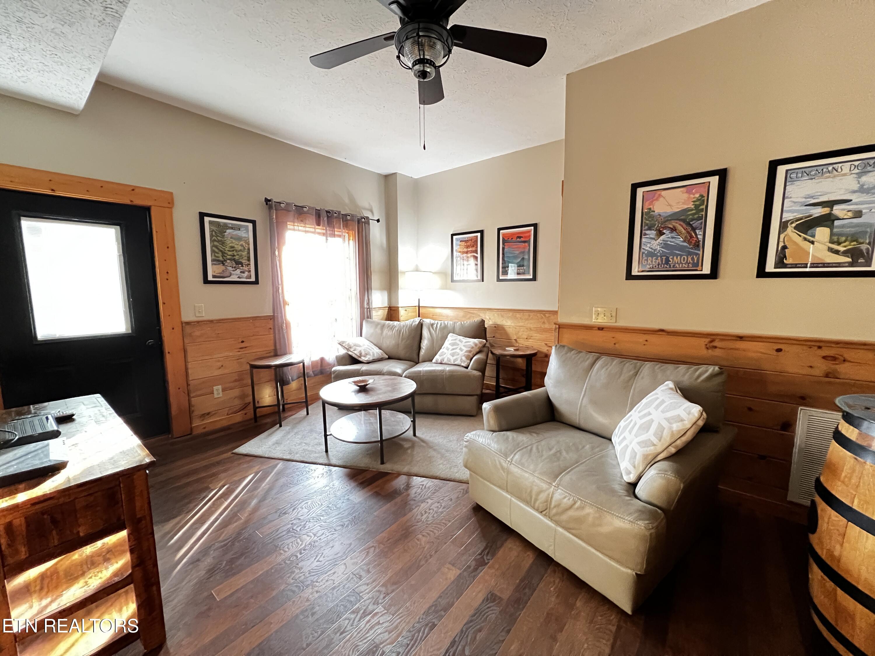 1615 Misty Hollow Way Gatlinburg TN 37738