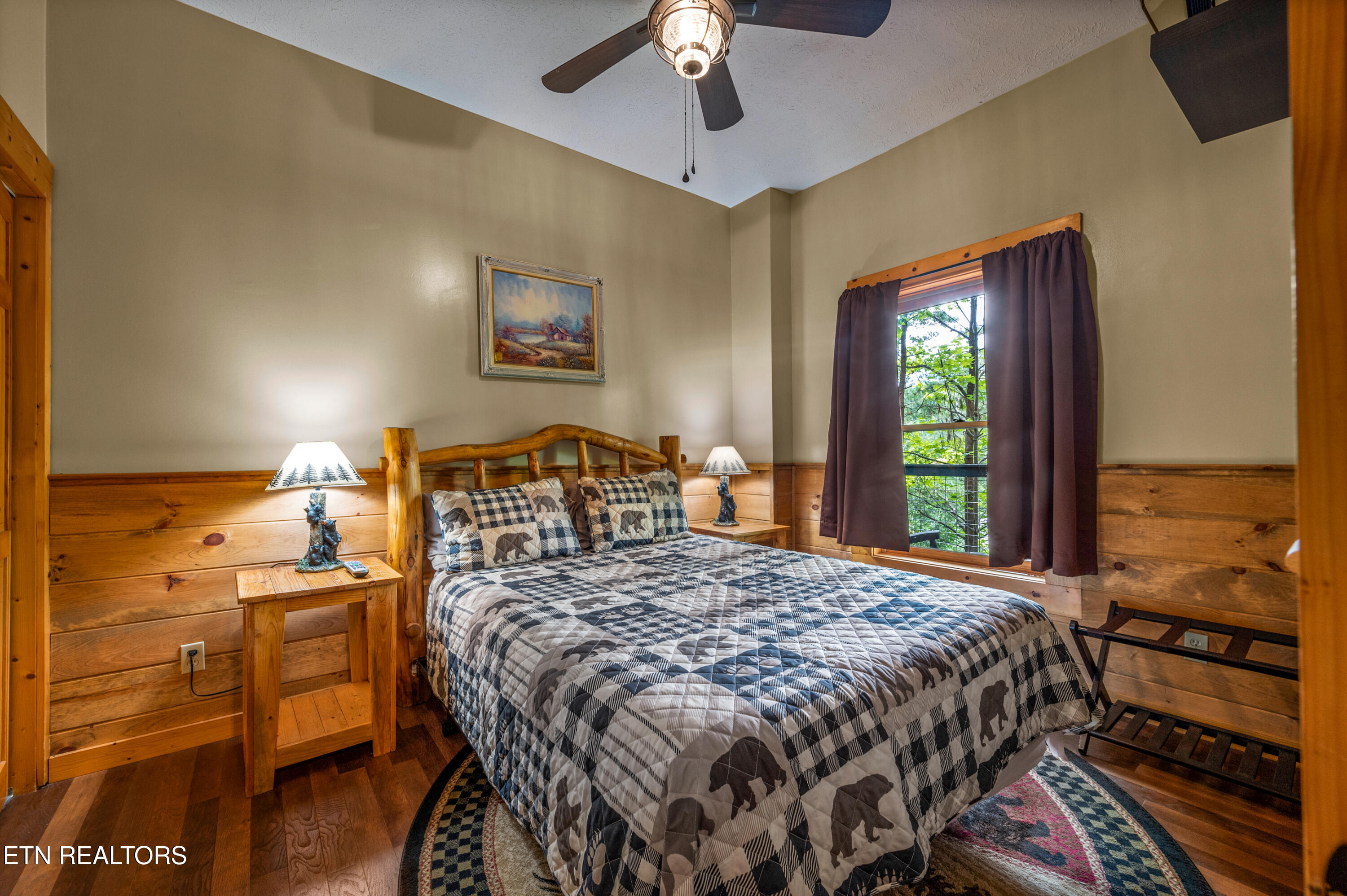1615 Misty Hollow Way Gatlinburg TN 37738
