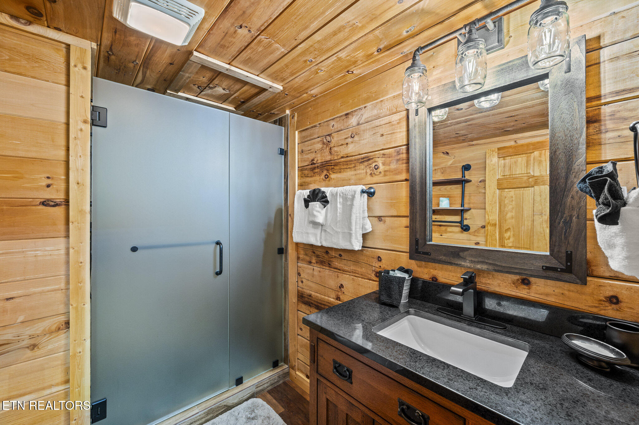 1615 Misty Hollow Way Gatlinburg TN 37738