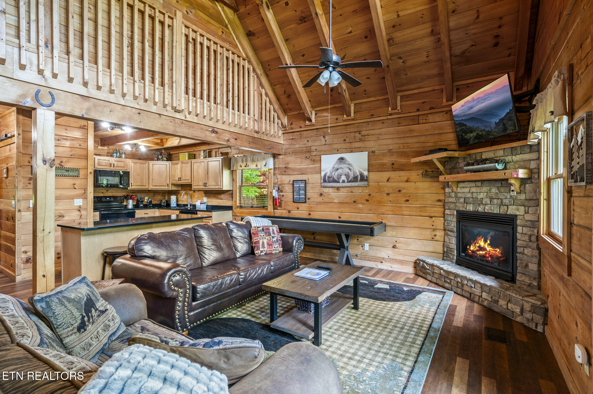1615 Misty Hollow Way Gatlinburg TN 37738