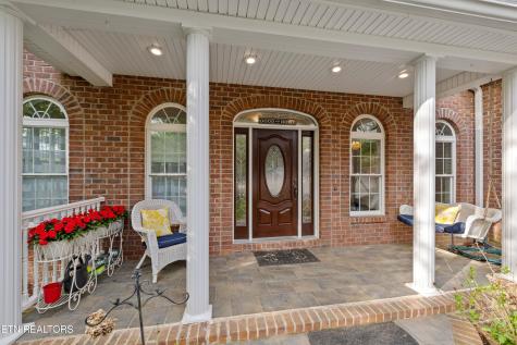 639 S Arch Rock Drive Sevierville TN 37876