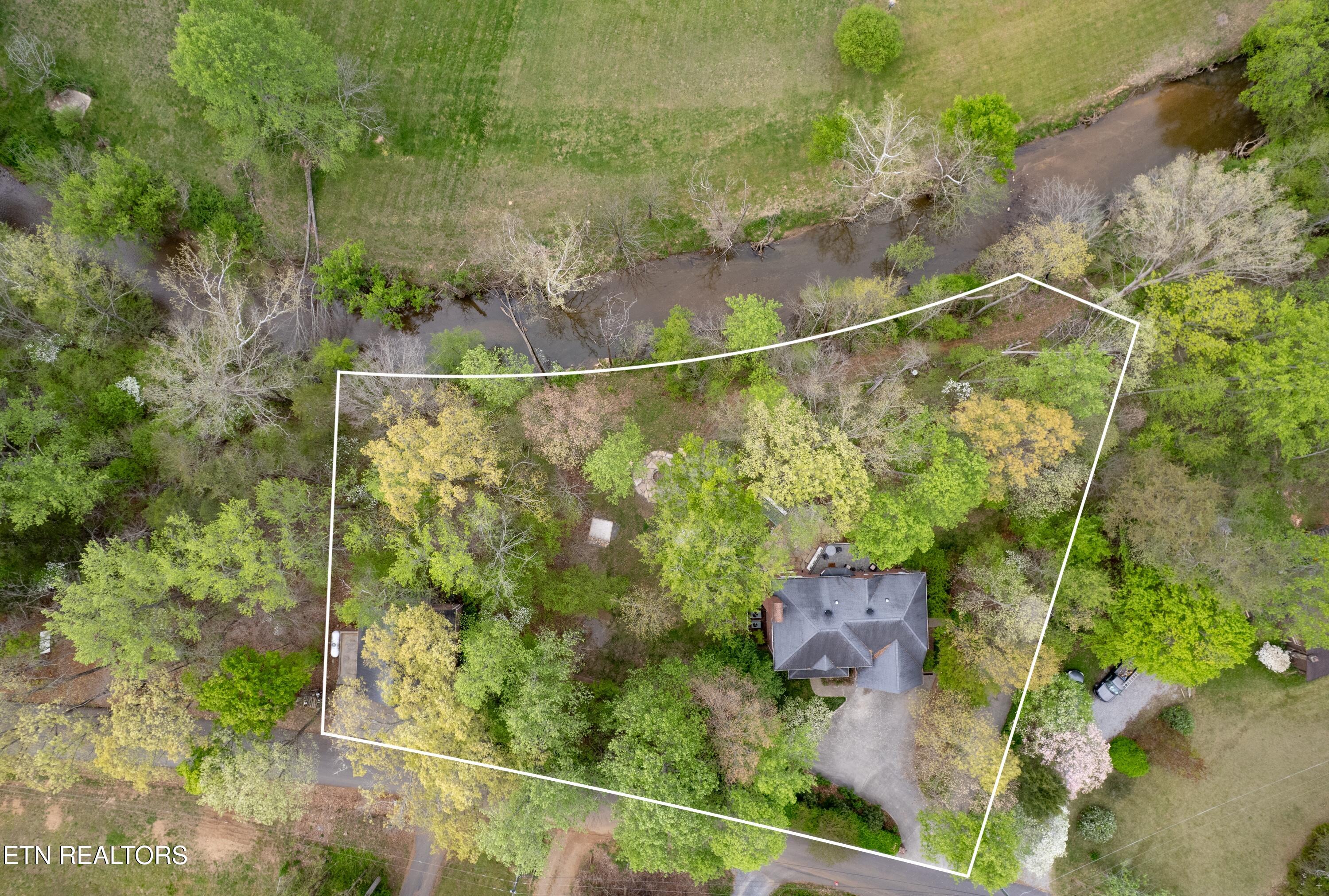 639 S Arch Rock Drive Sevierville TN 37876