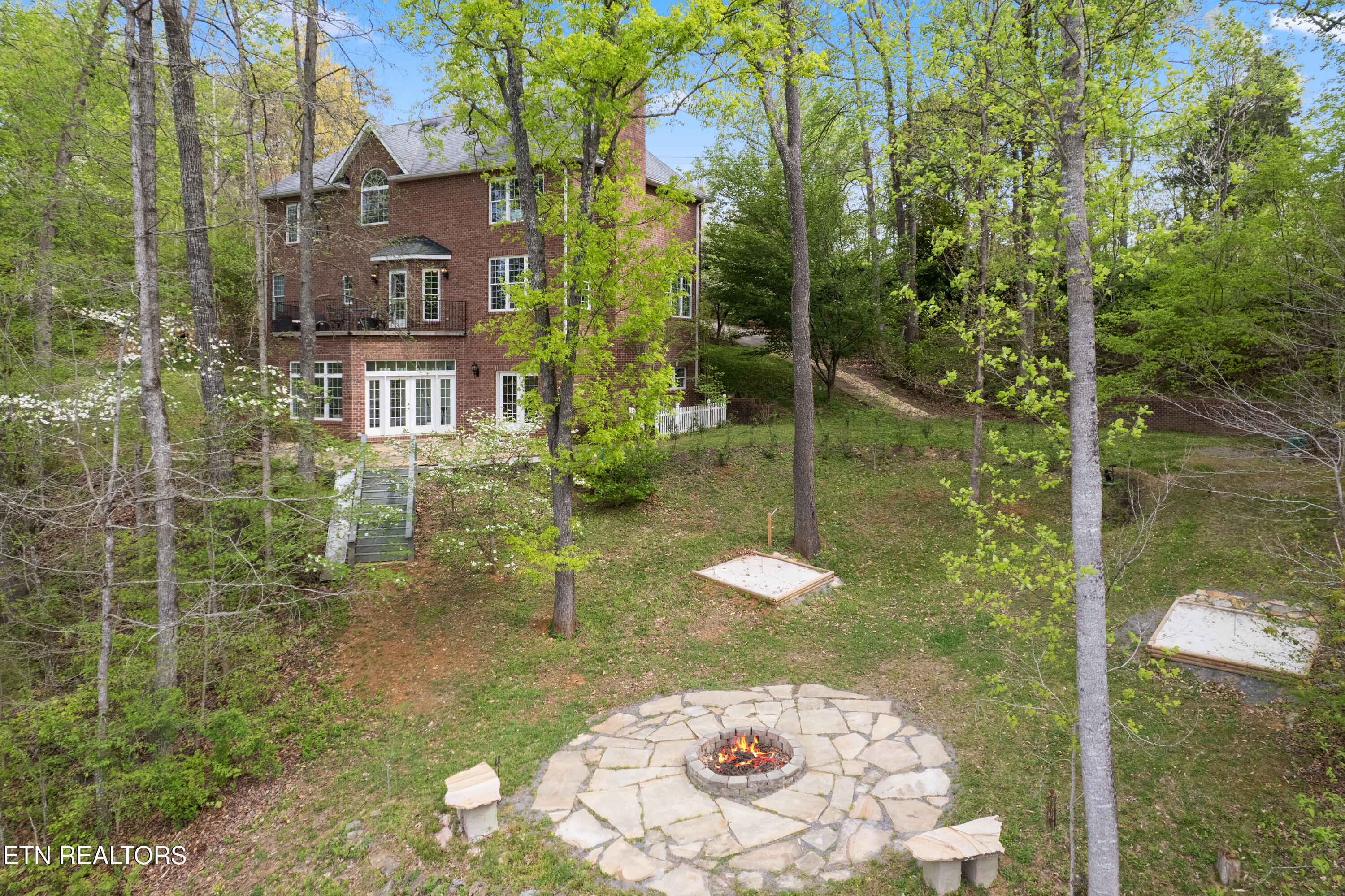 639 S Arch Rock Drive Sevierville TN 37876