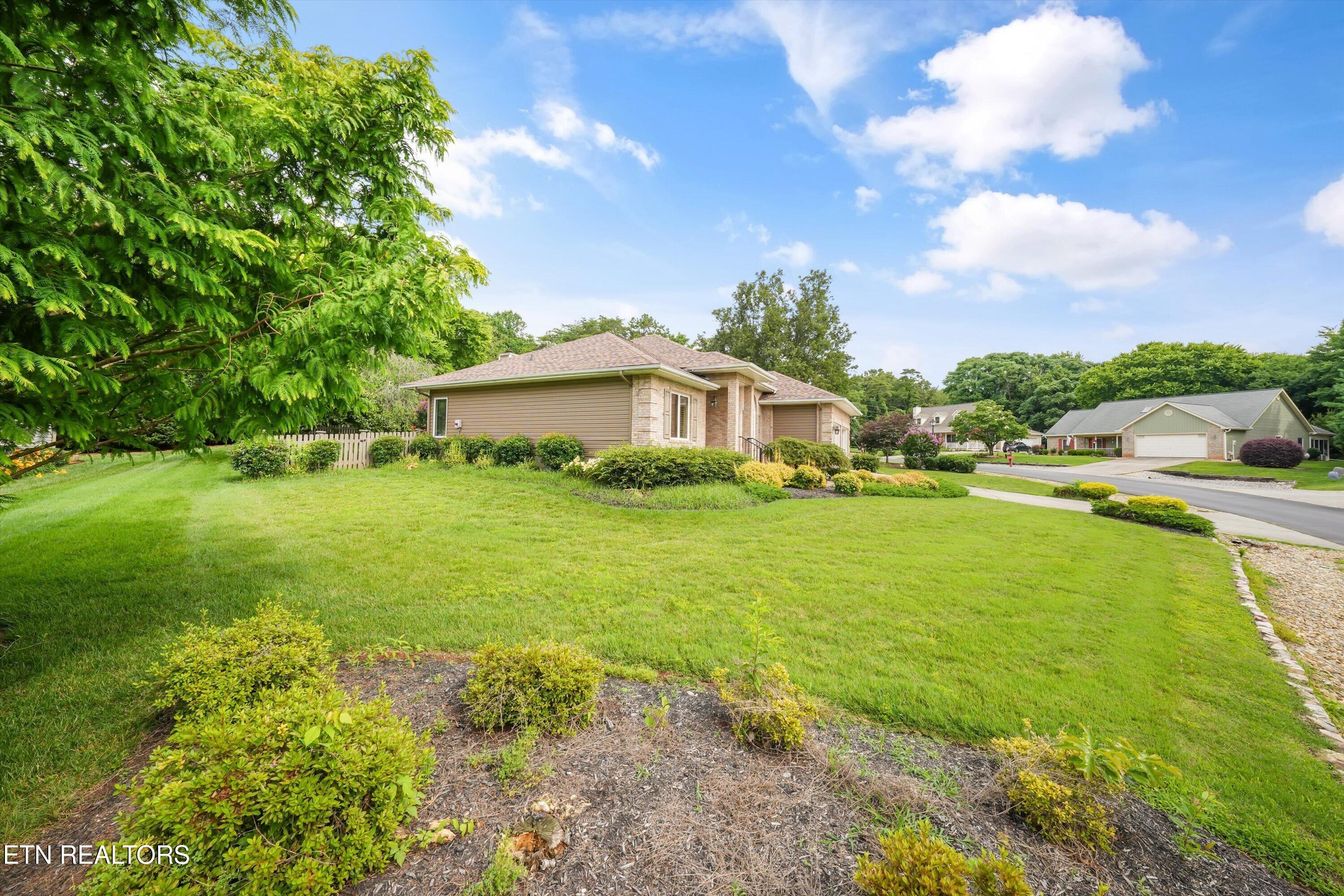 105 Saligugi Way Loudon TN 37774